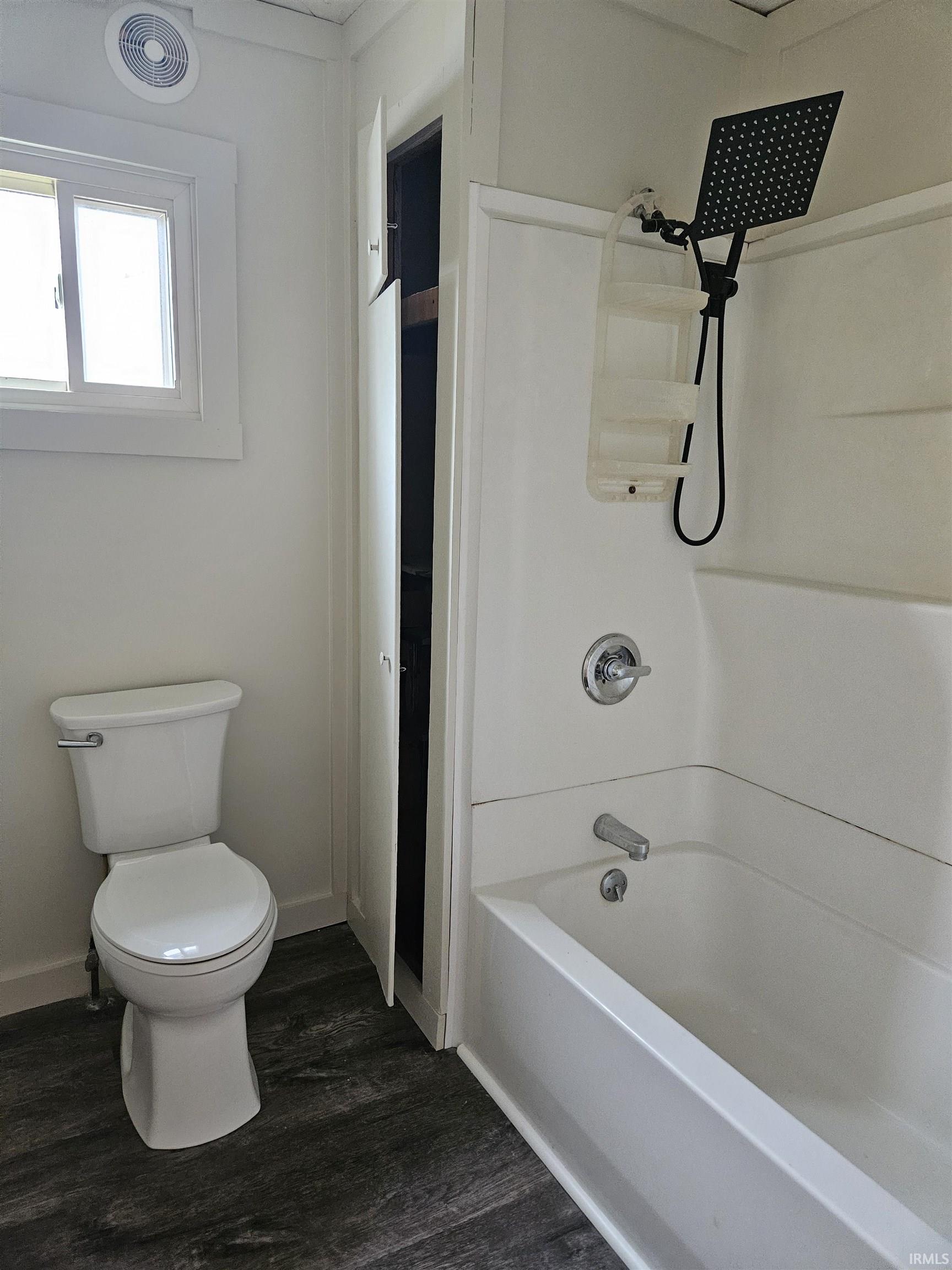 Photo 8 of 705 Egber Street