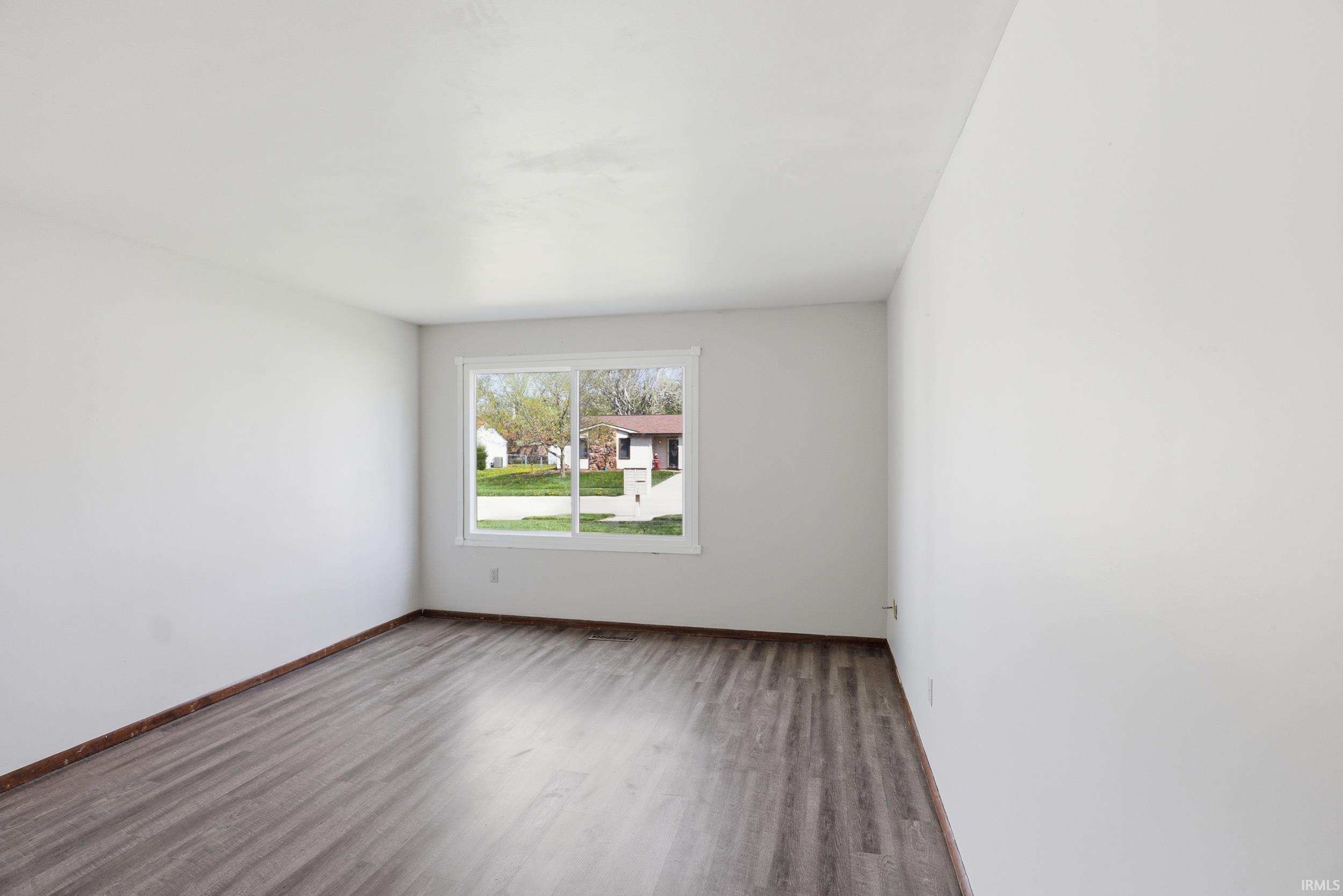 Photo 11 of 1823 lima Valley Drive