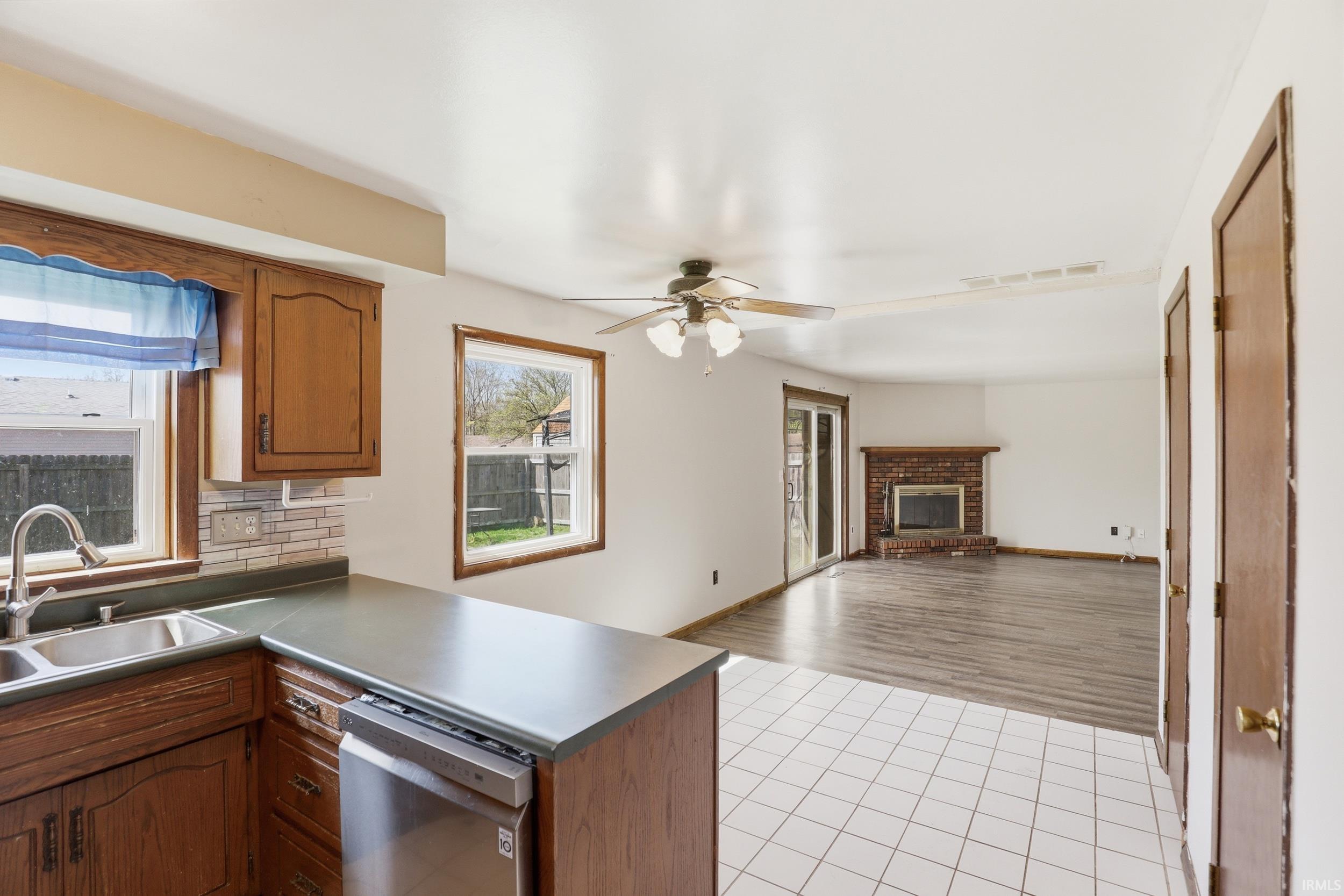 Photo 3 of 1823 lima Valley Drive