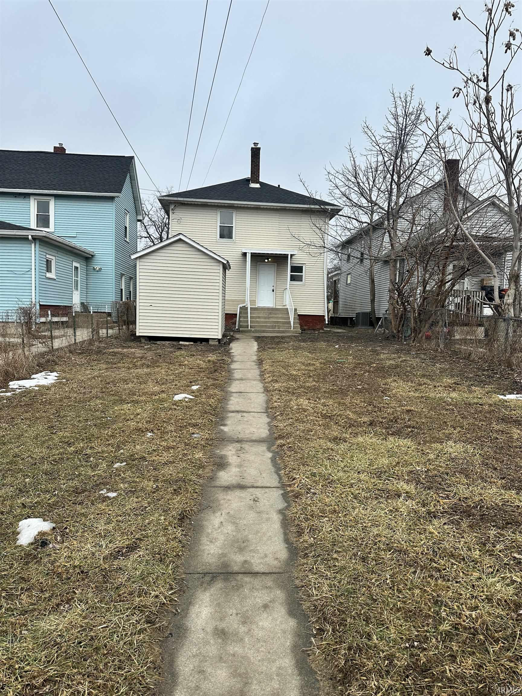 Photo 2 of 601 High Street