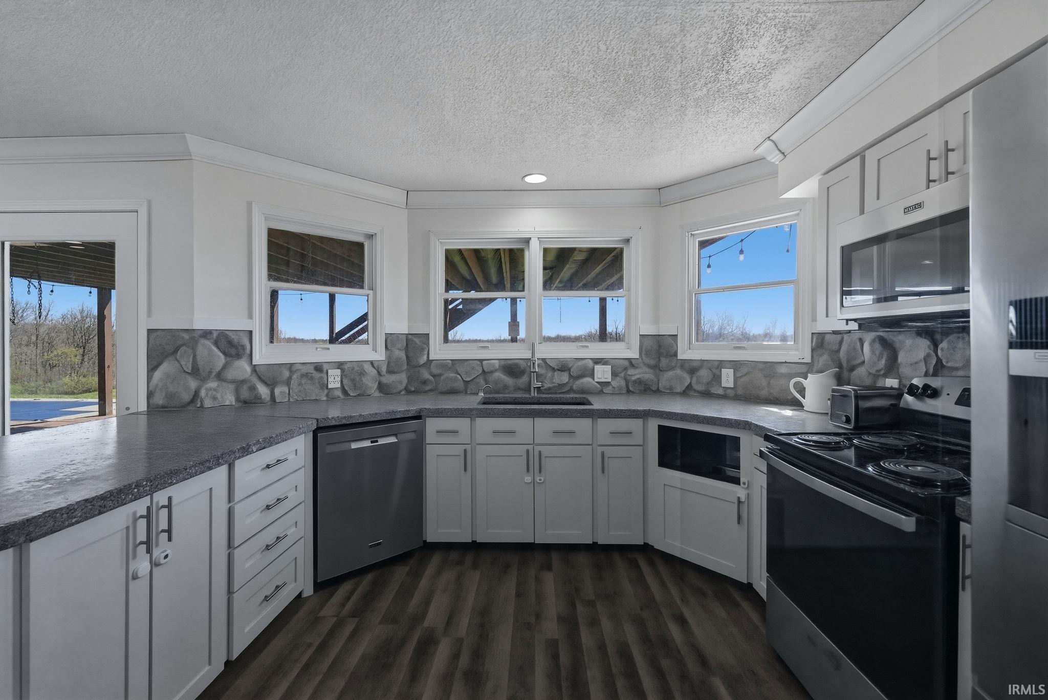Photo 9 of 2665 E 500 S