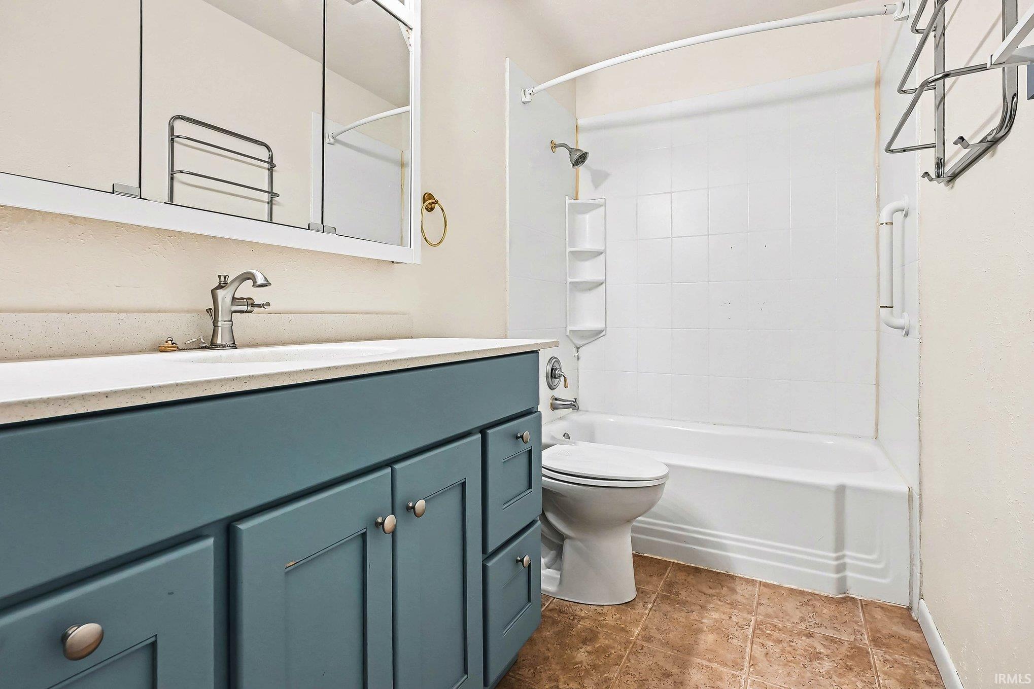 Photo 13 of 22127 Farmwood Drive