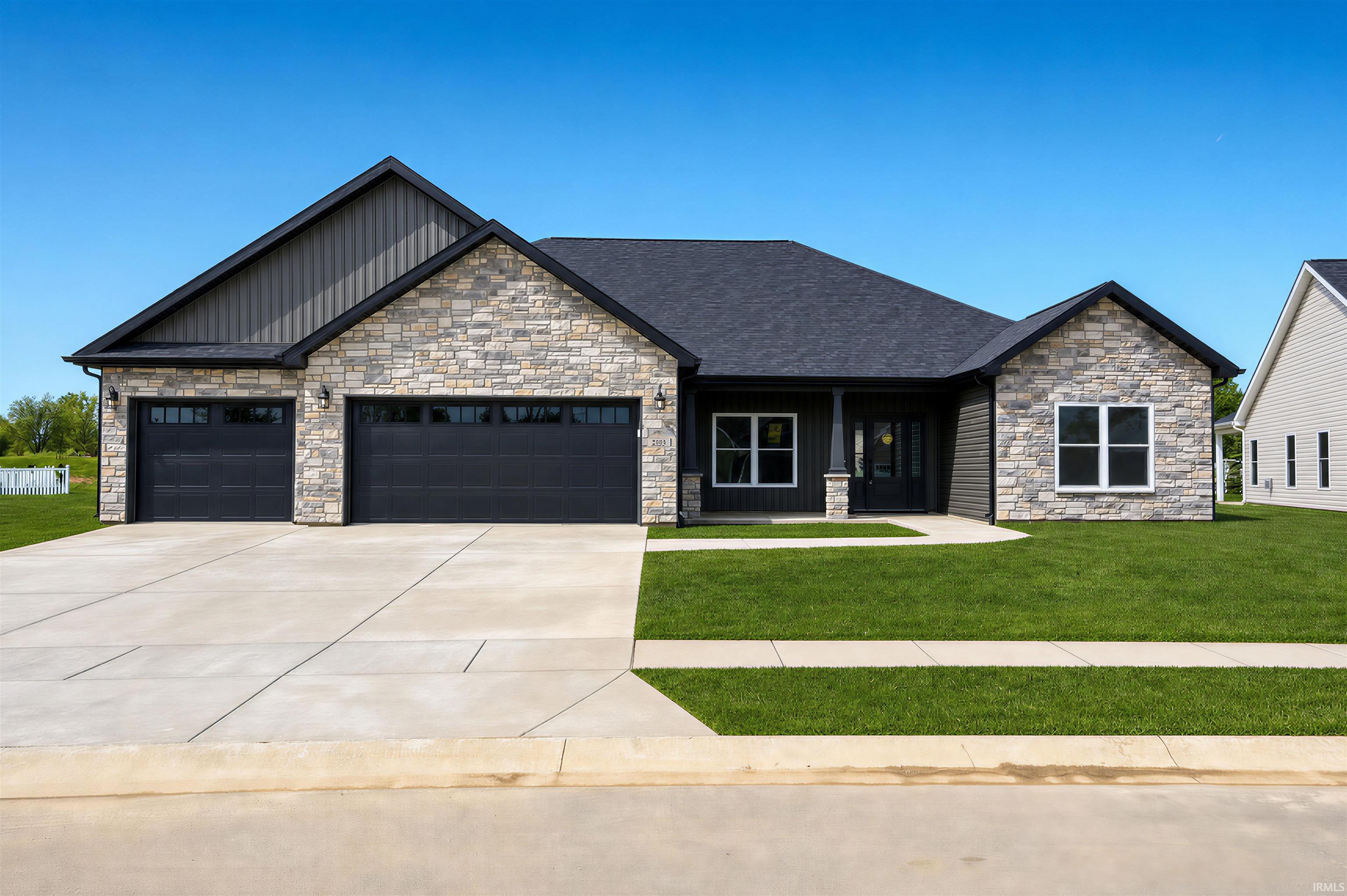 Photo of 2195 Beech Tree Court, Kokomo, IN 46902