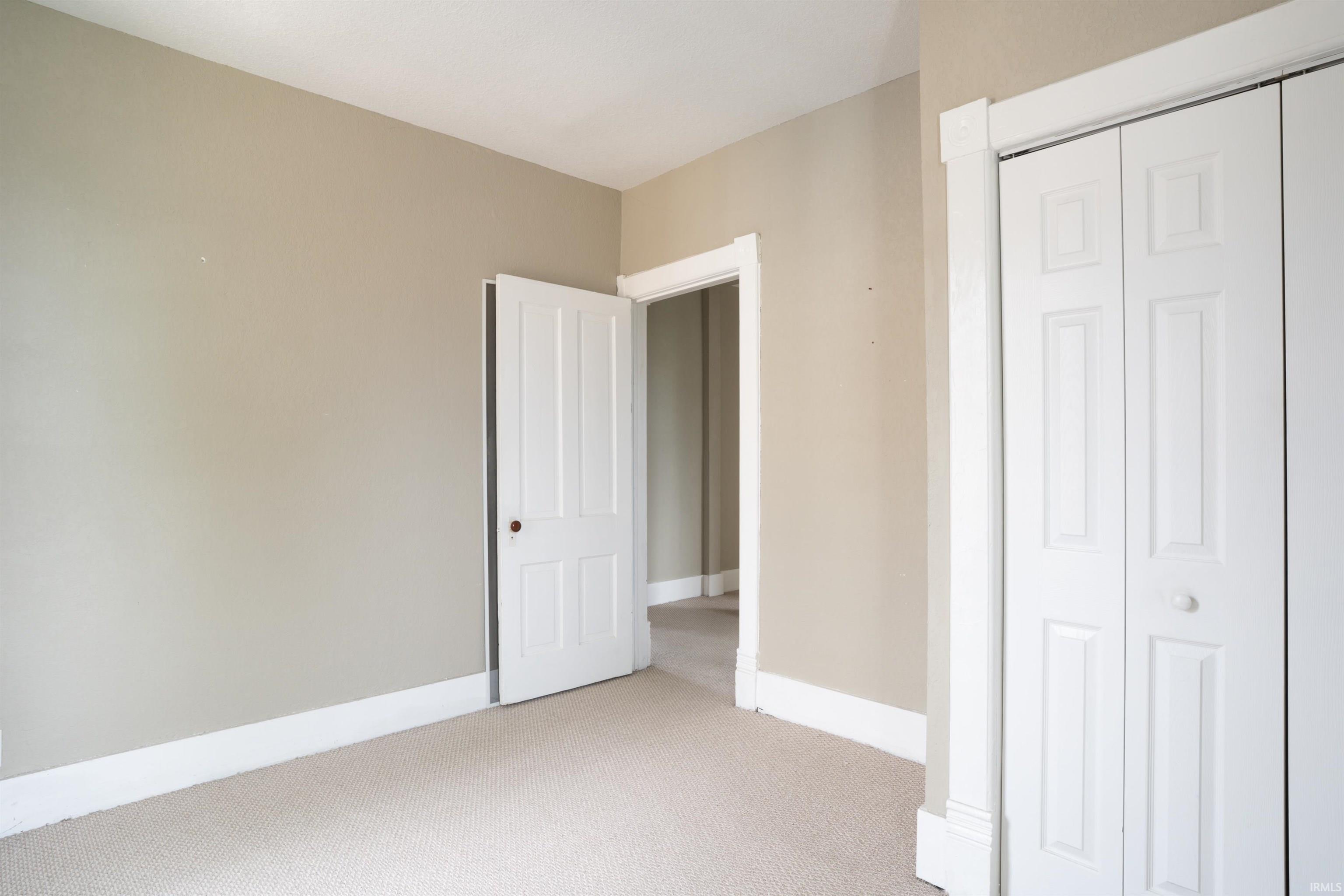 Neutral tone wall finishes