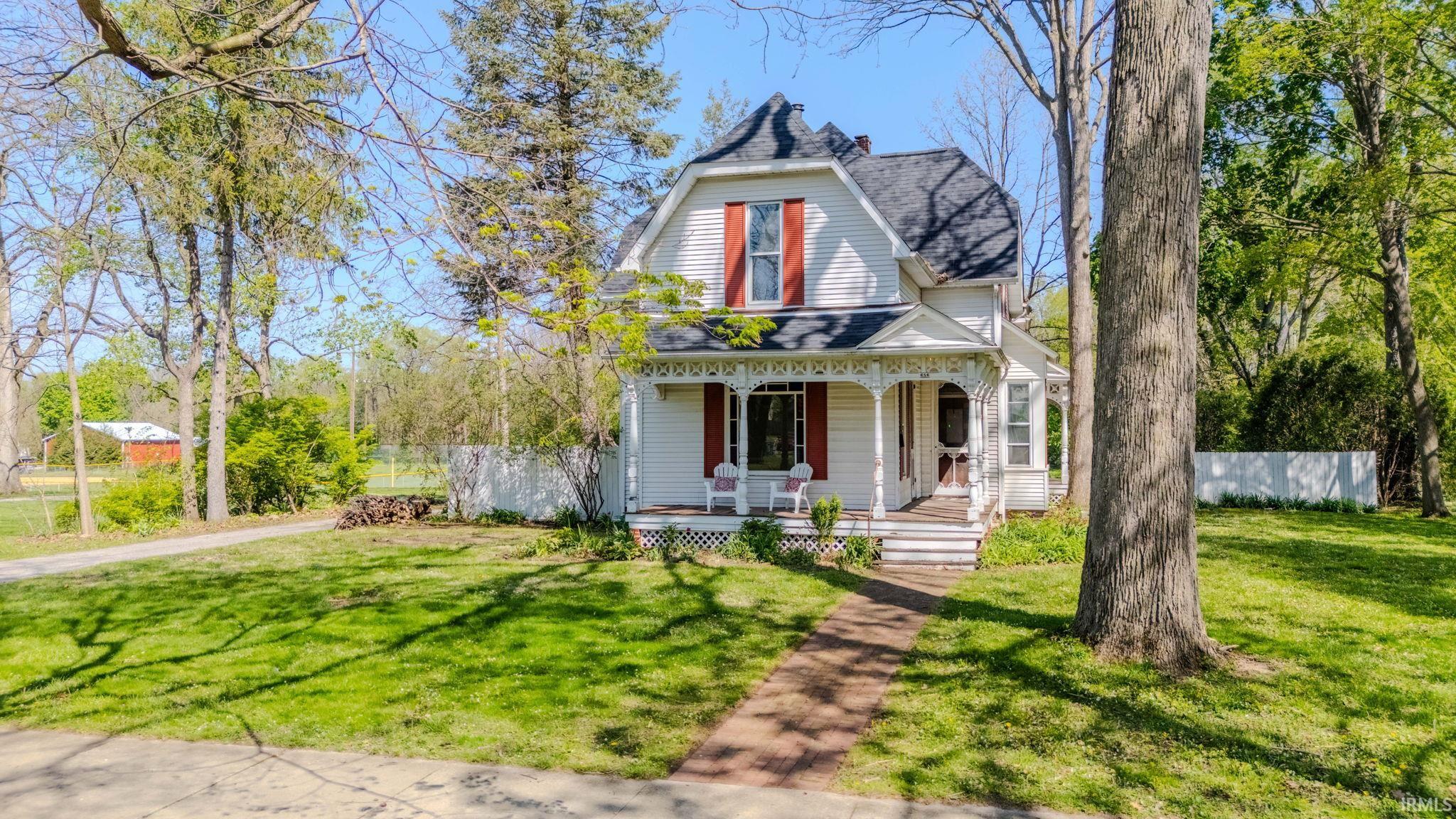 Photo 1 of 686 W Hill Street