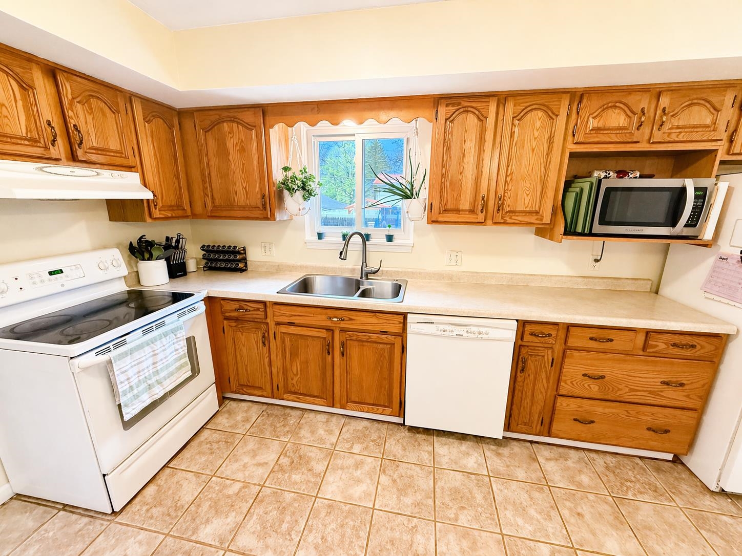 Photo 11 of 5616 Dartmouth Drive