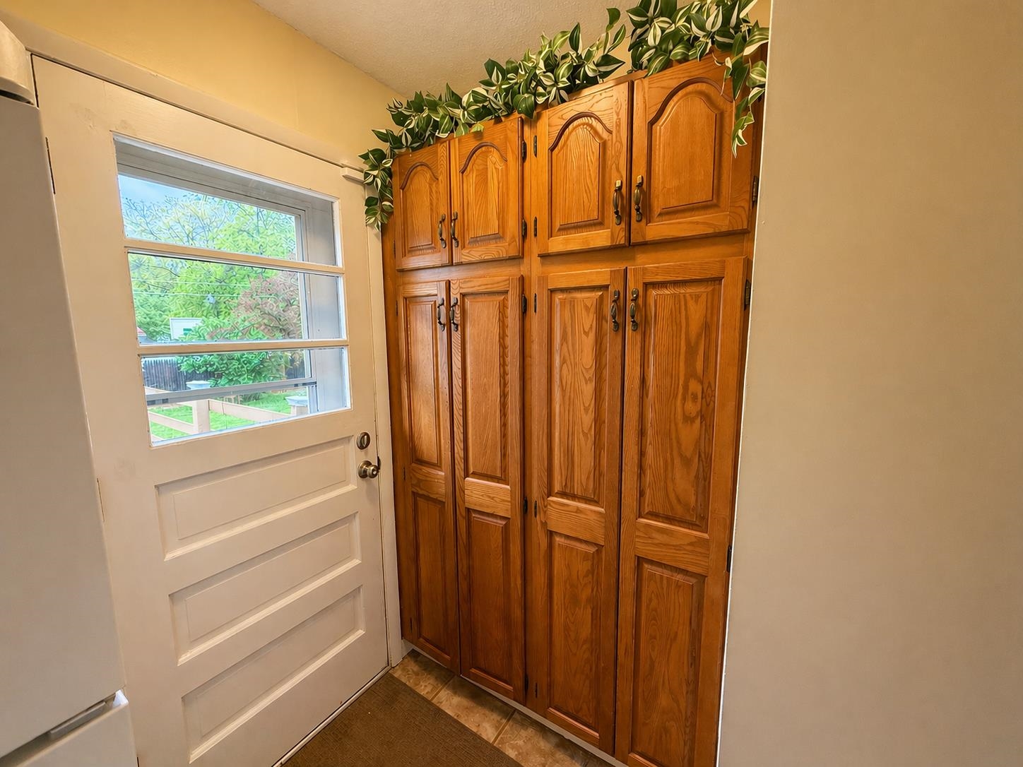 Photo 9 of 5616 Dartmouth Drive