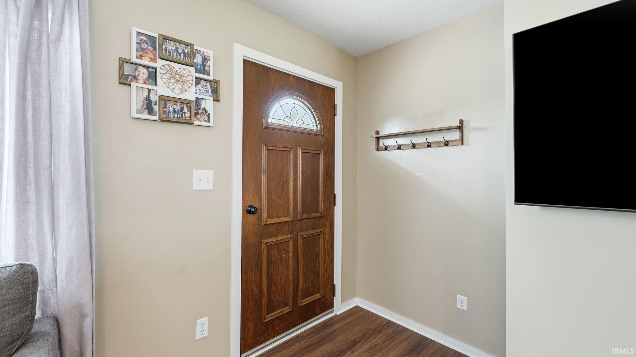 Photo 4 of 15 Columbian Avenue
