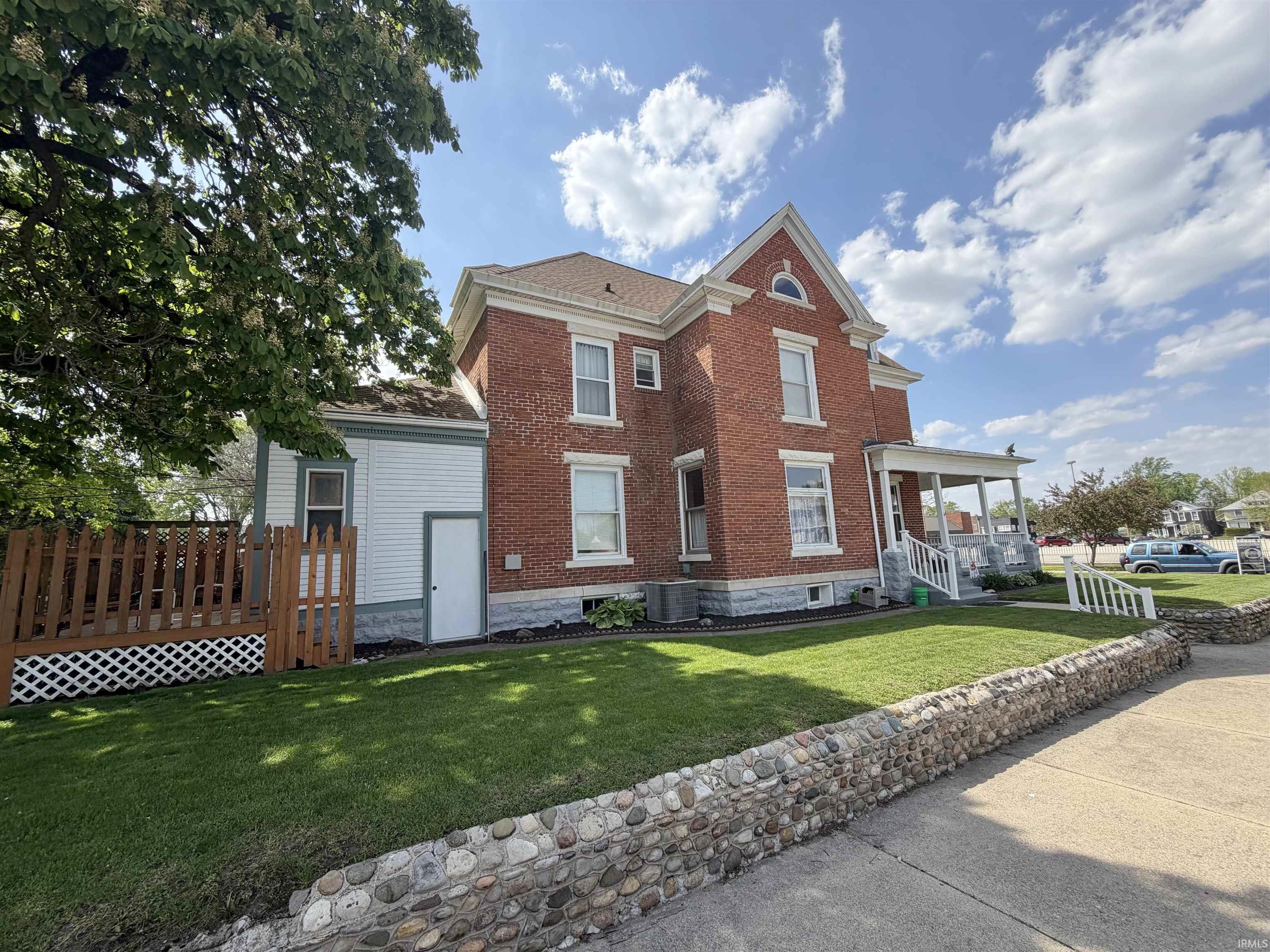 Homes for sale in Logansport, IN | 1329 E Market St, Logansport, IN 46947 | MLS# 202614680