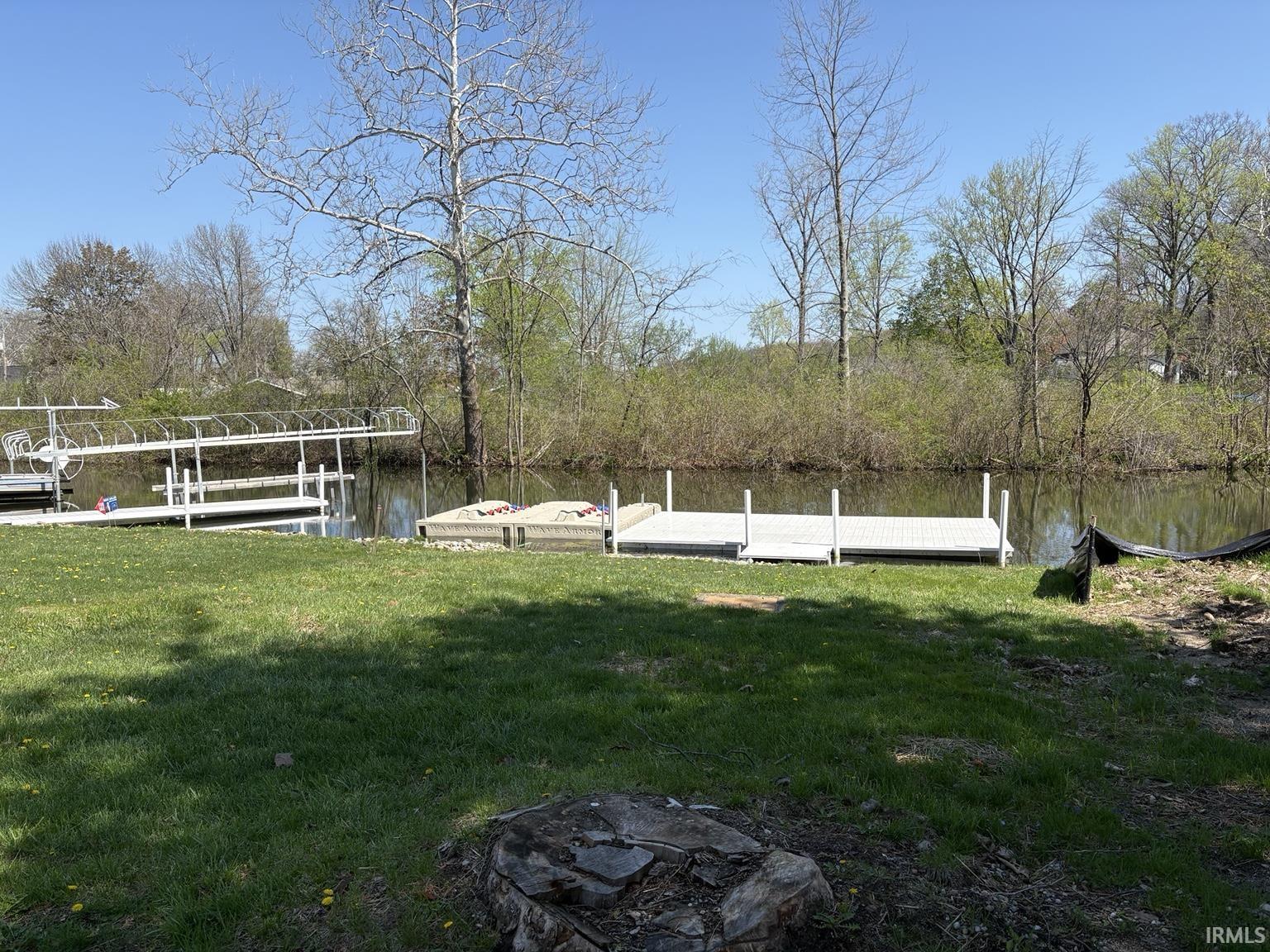 40 feet of frontage featuring a private dock and room for a boat lift