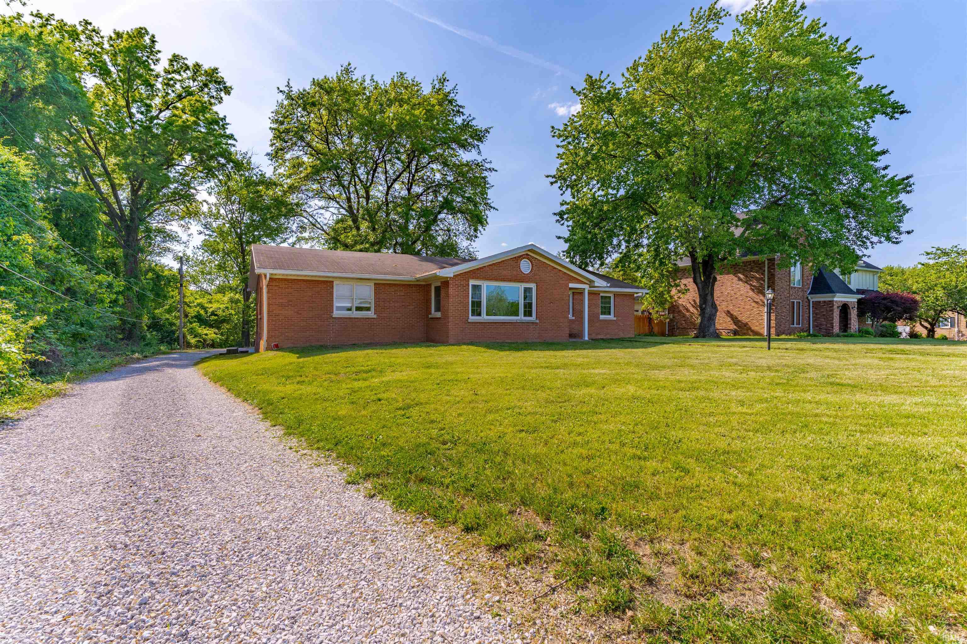 1st image of 5400 Weaver Rd, Evansville, IN 47711 | MLS# 202614785