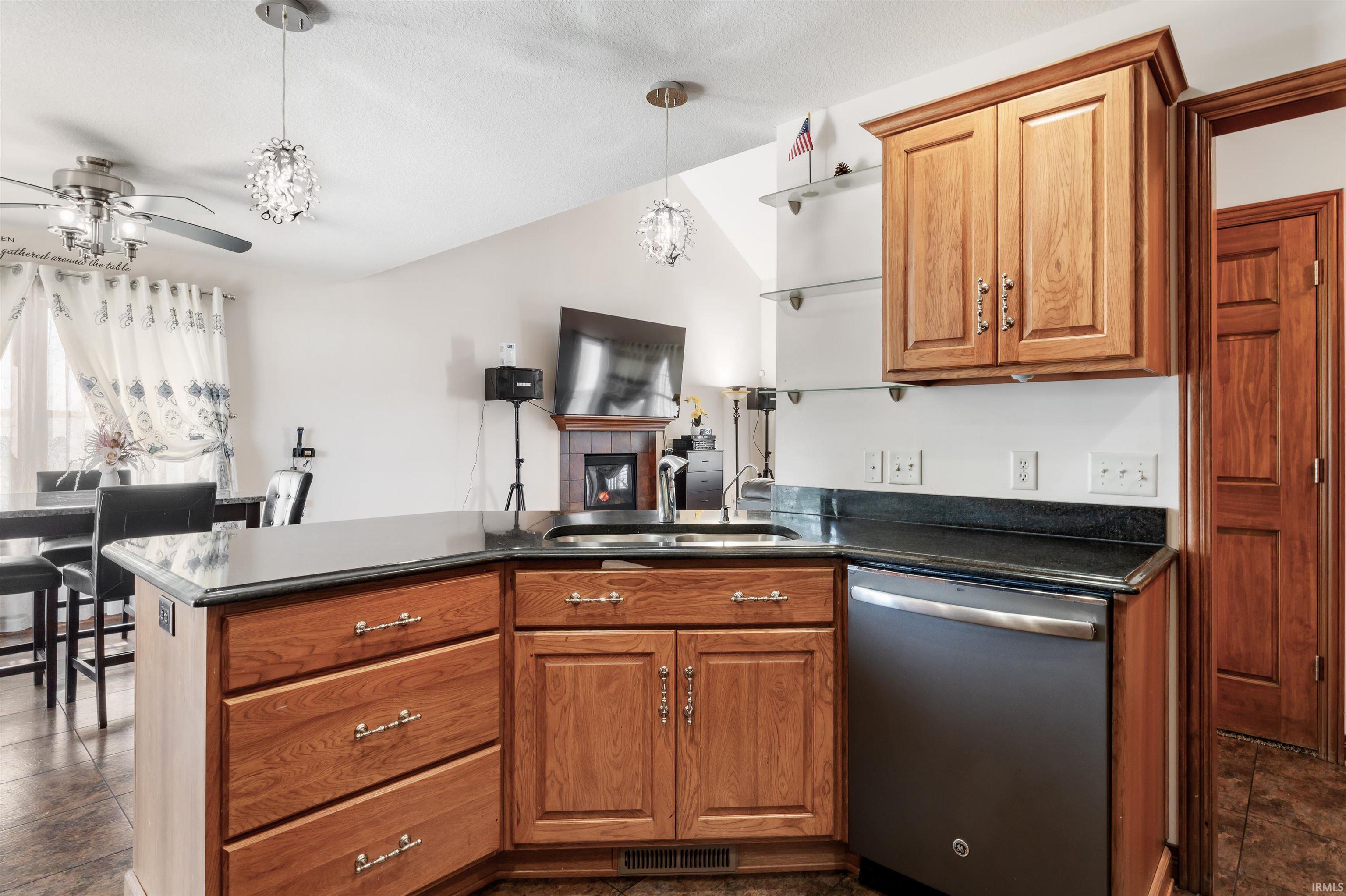 Photo 13 of 13084 Claret Court