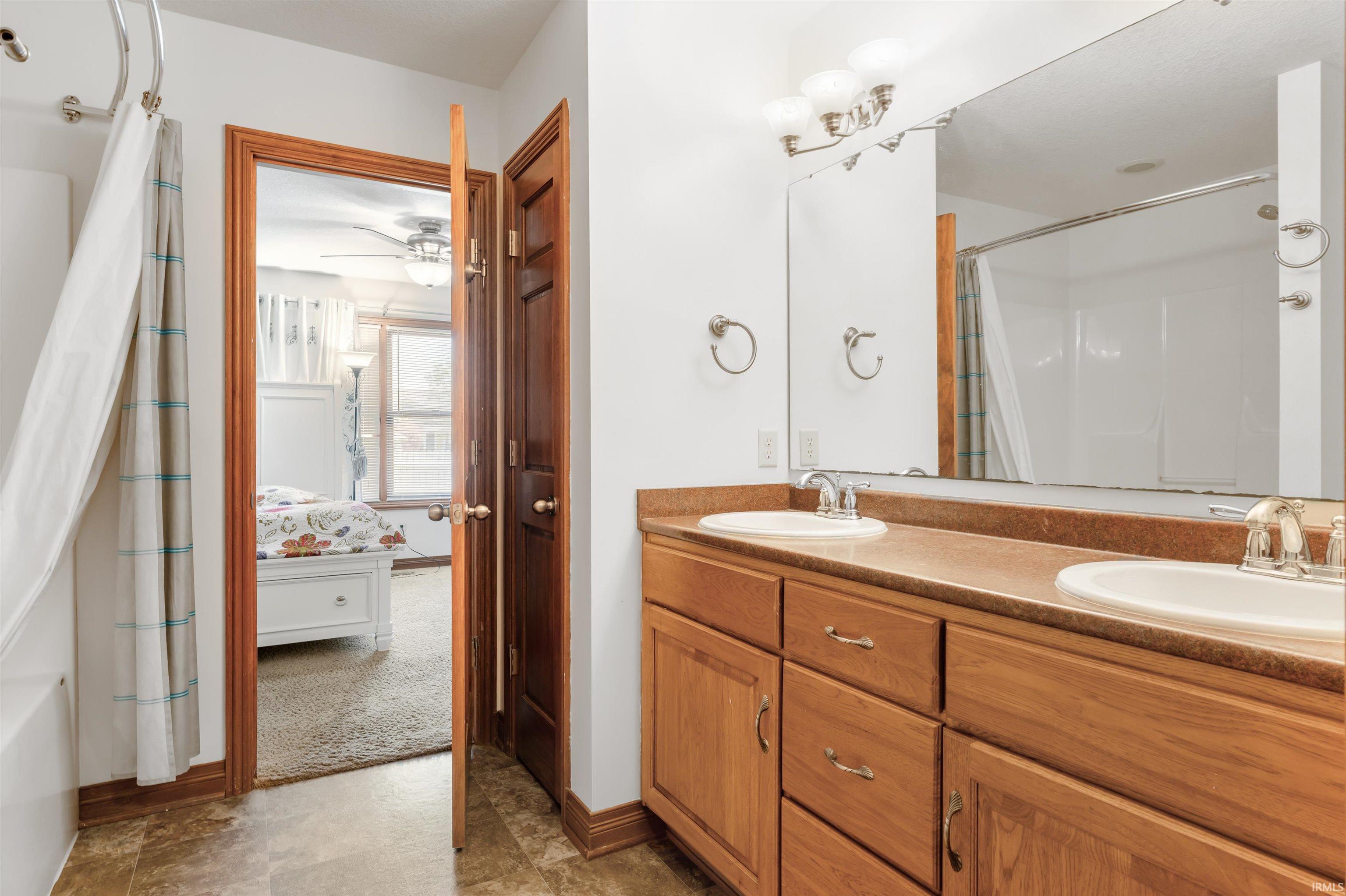 Photo 18 of 13084 Claret Court
