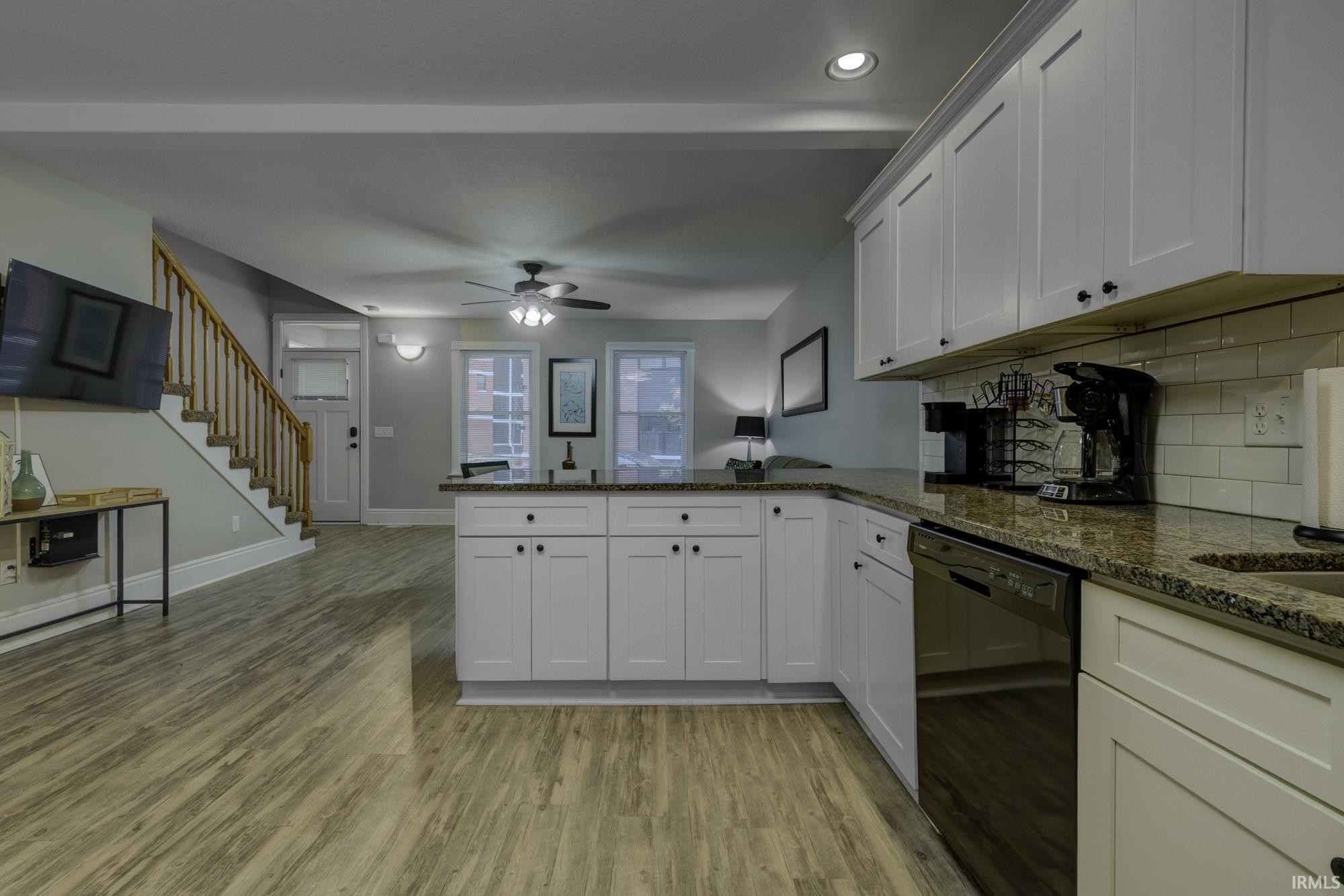 Photo 10 of 802 Lavina Street