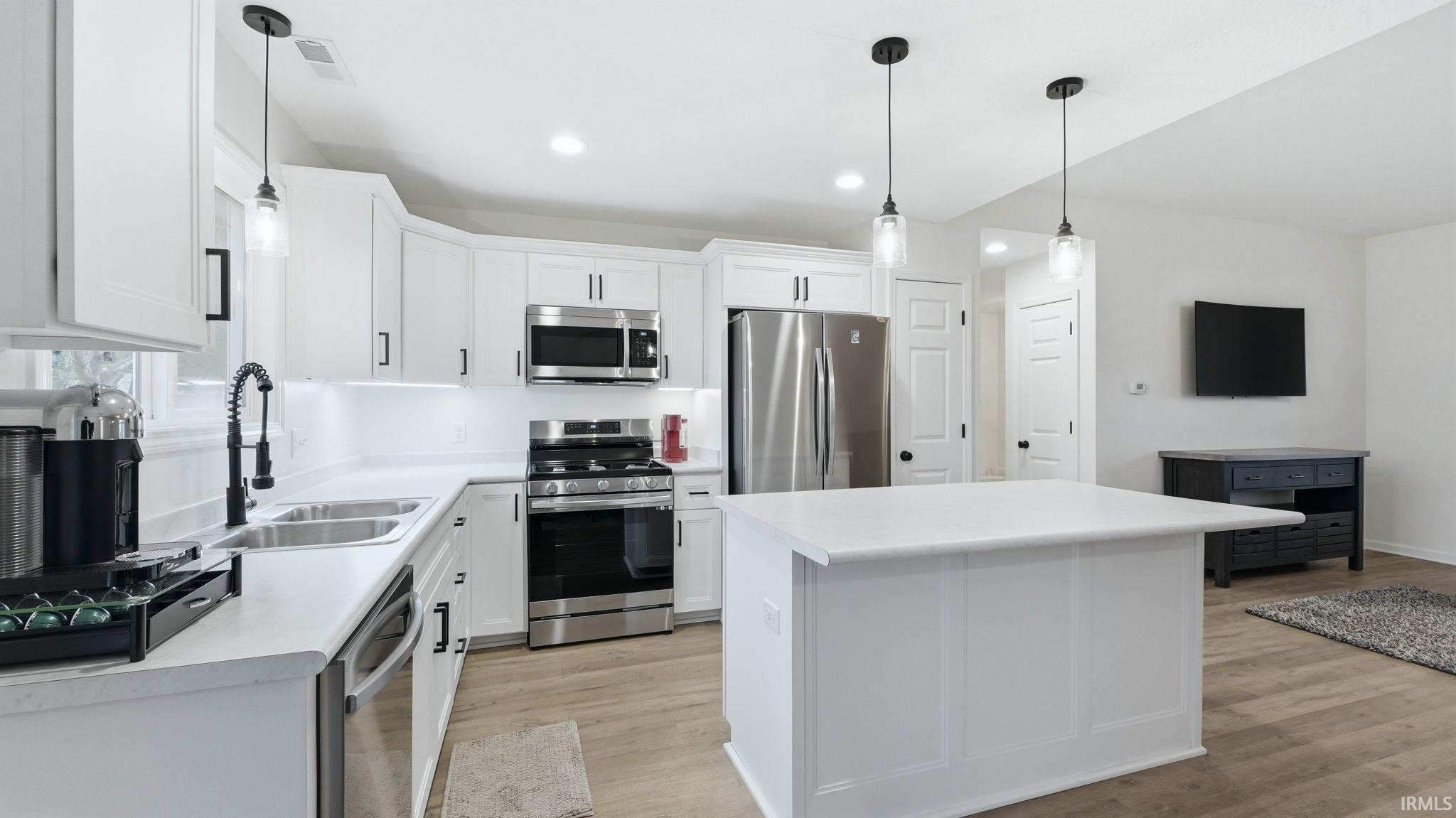 Photo 6 of 9309 Dawnsford Drive