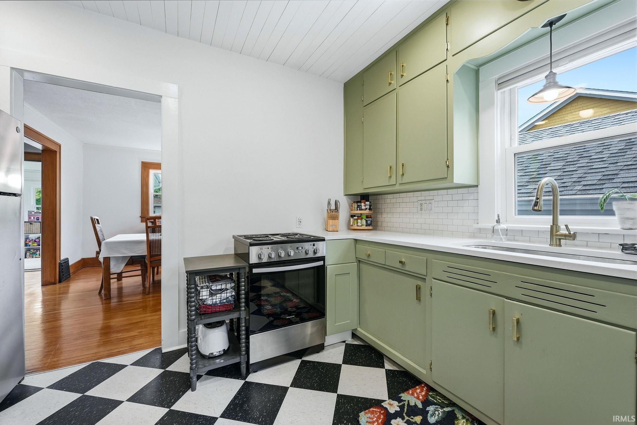 Photo 8 of 2022 Lawndale Drive