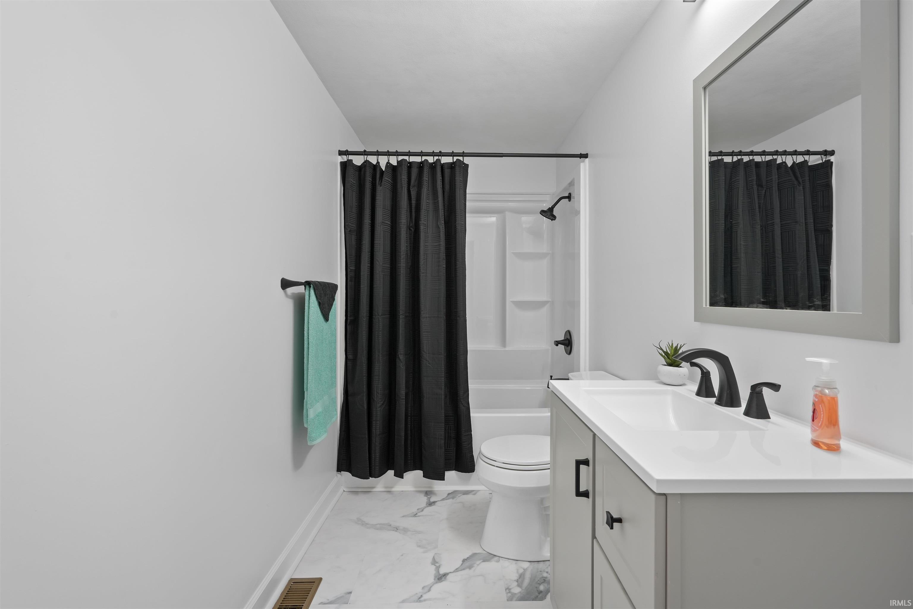 Photo 26 of 310 N Chauncey Street