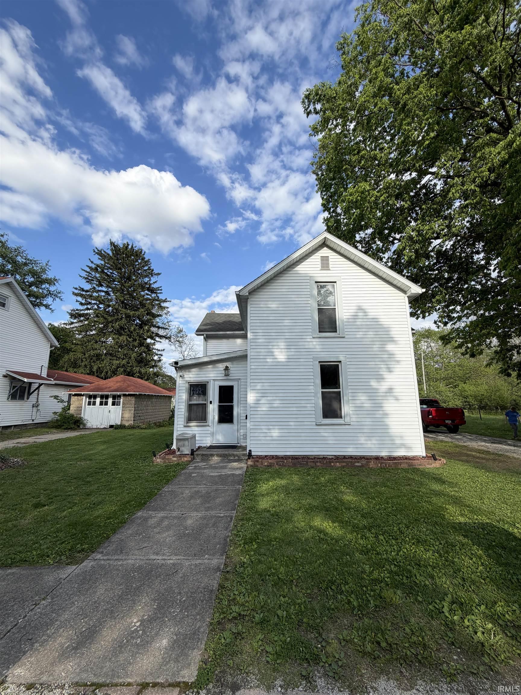 Photo 2 of Manufactured home for sale at 124 6th Street, Covington, IN 47932 | MLS# 202615606 | Listing updated on 2026-09-14