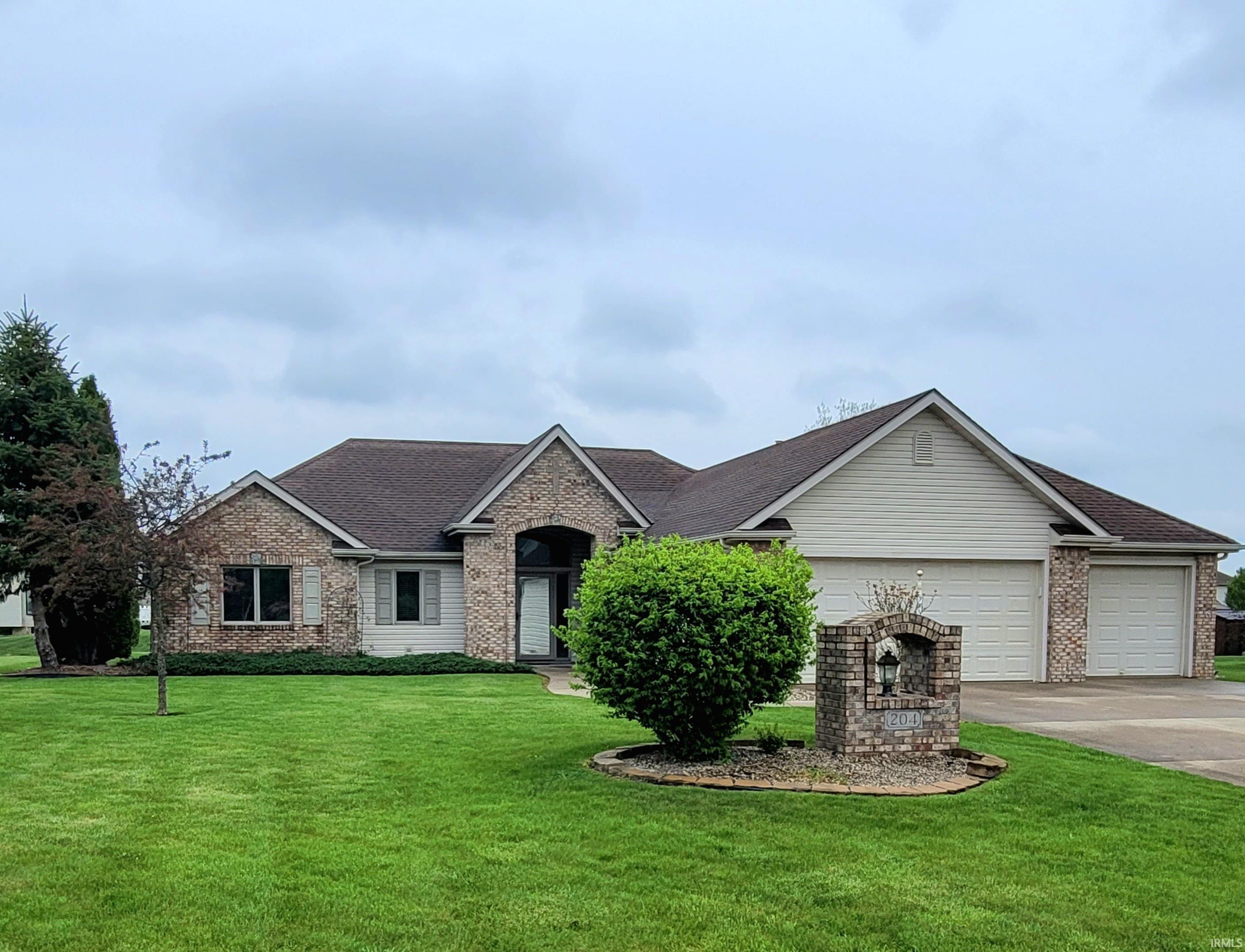 Photo 27 of 204 Steeplechase Drive