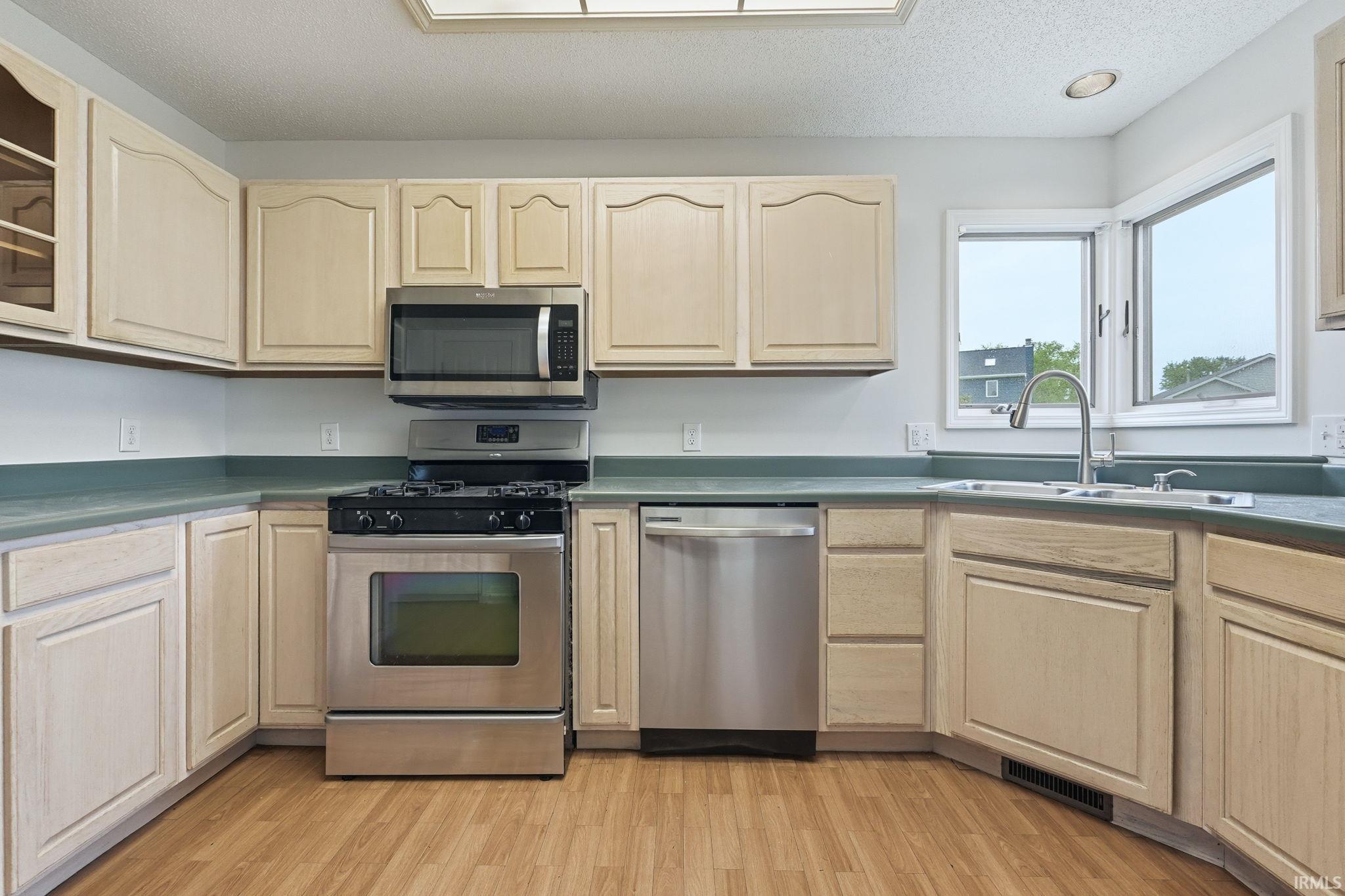 Photo 10 of 7711 Buttermore Court