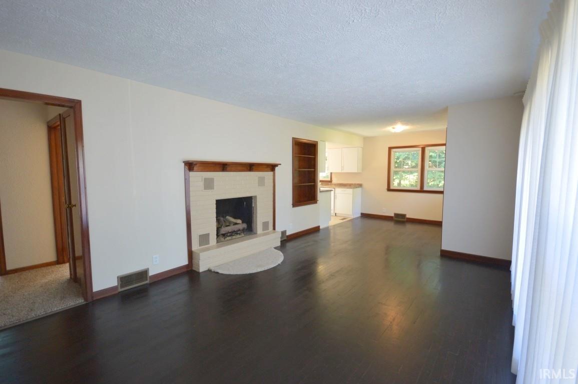Photo 2 of 1120 Worthmore Avenue