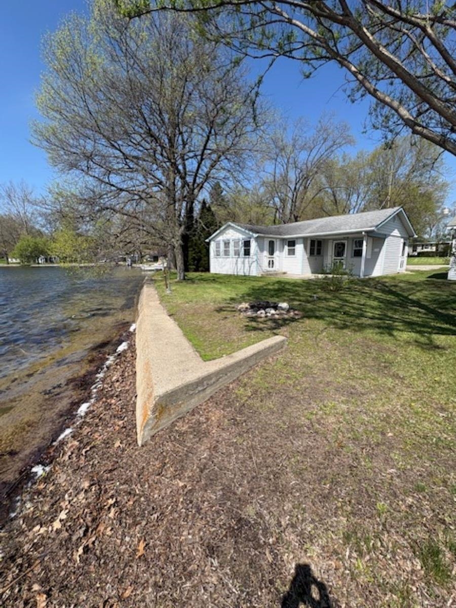 120 FEET OF PRISTINE LAKEFRONT