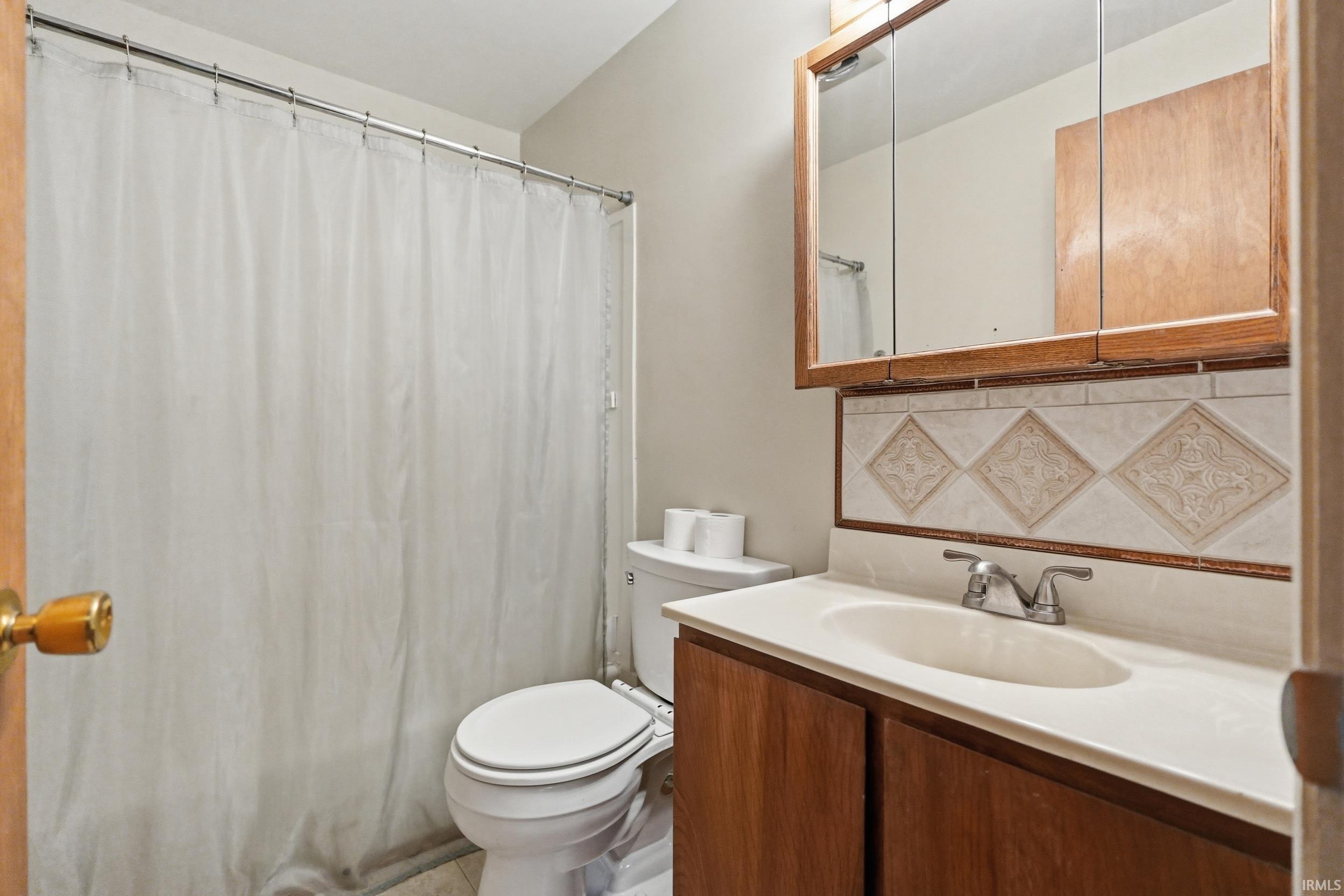Photo 15 of 2729 Bellevue Drive