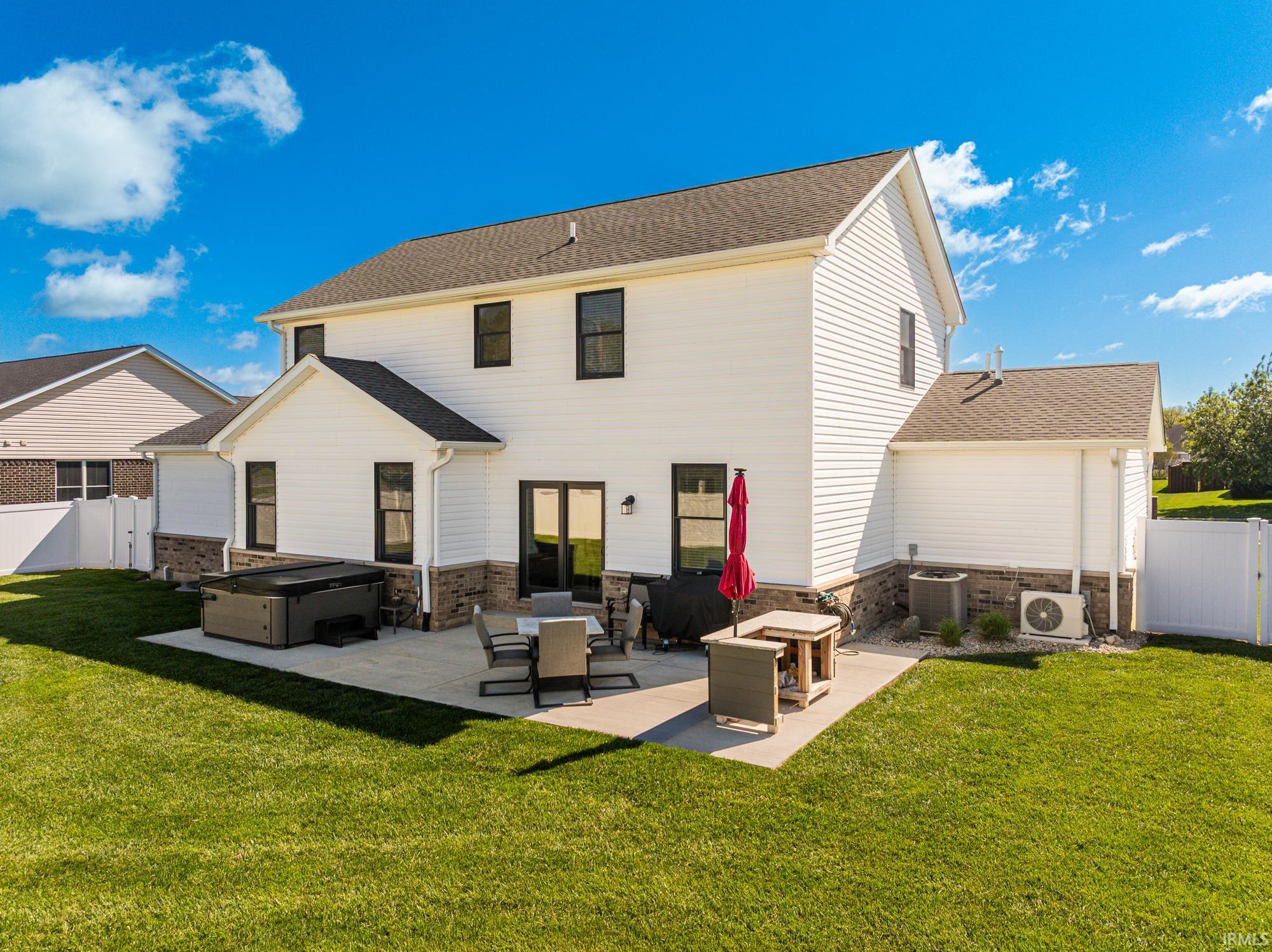 Homes for sale in Yorktown, IN | 805 N Wild Pine Dr, Yorktown, IN 47396 | MLS# 202616064