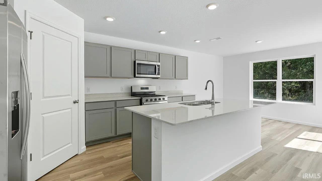 Photo 8 of 1461 Greencastle Drive