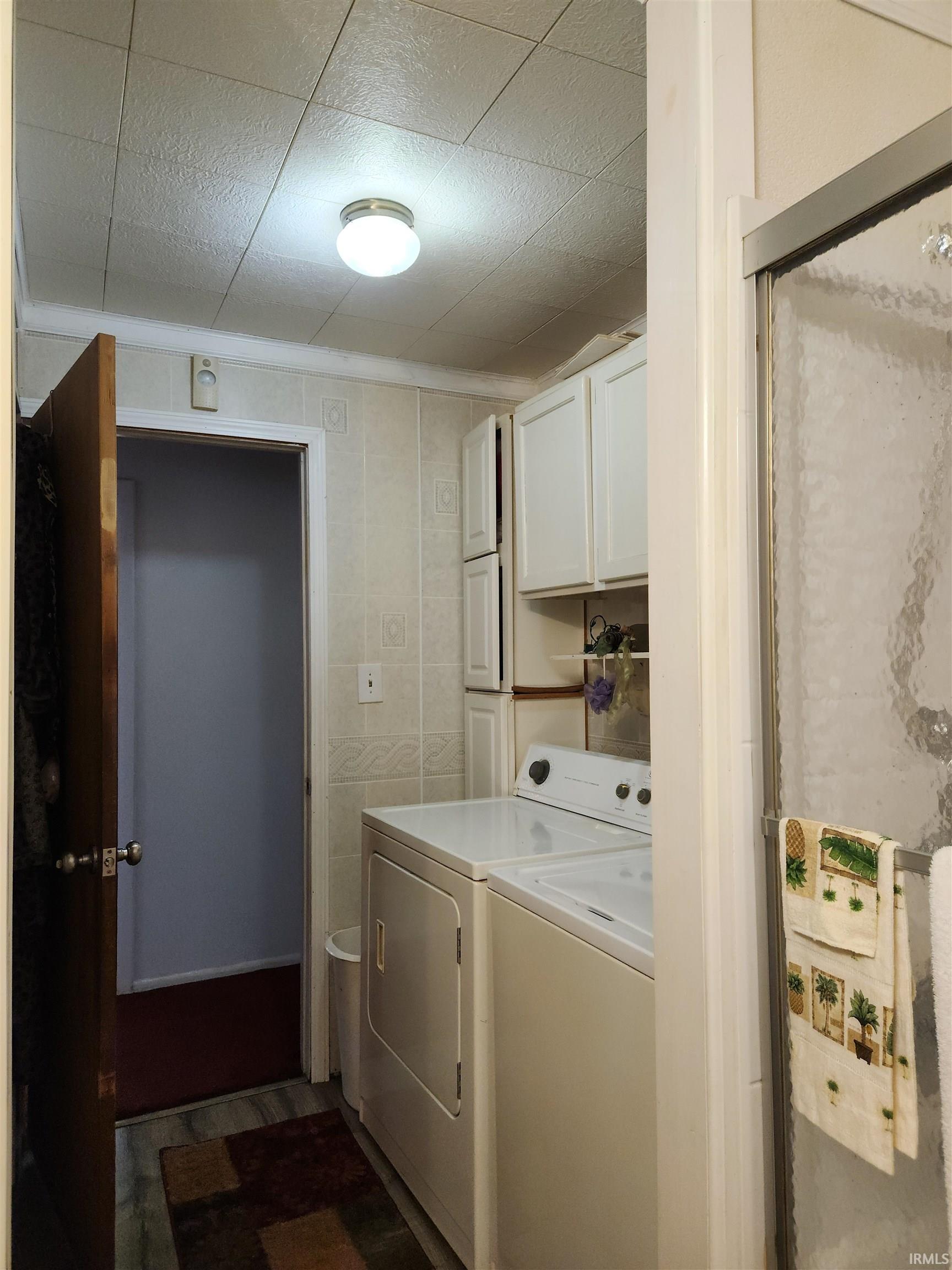 Photo 10 of 1443 Bedford Drive