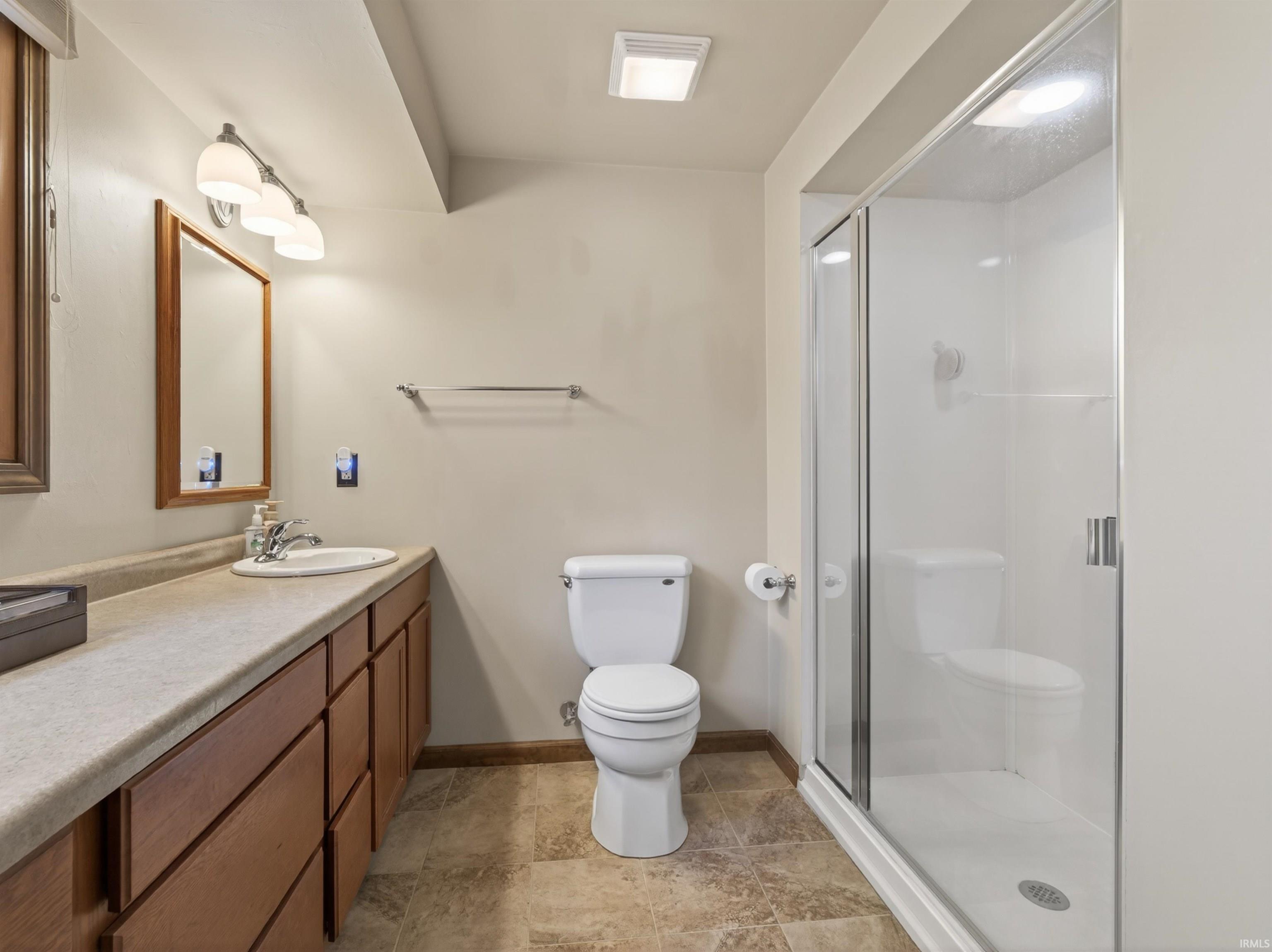 Photo 16 of 4818 Collbran Drive