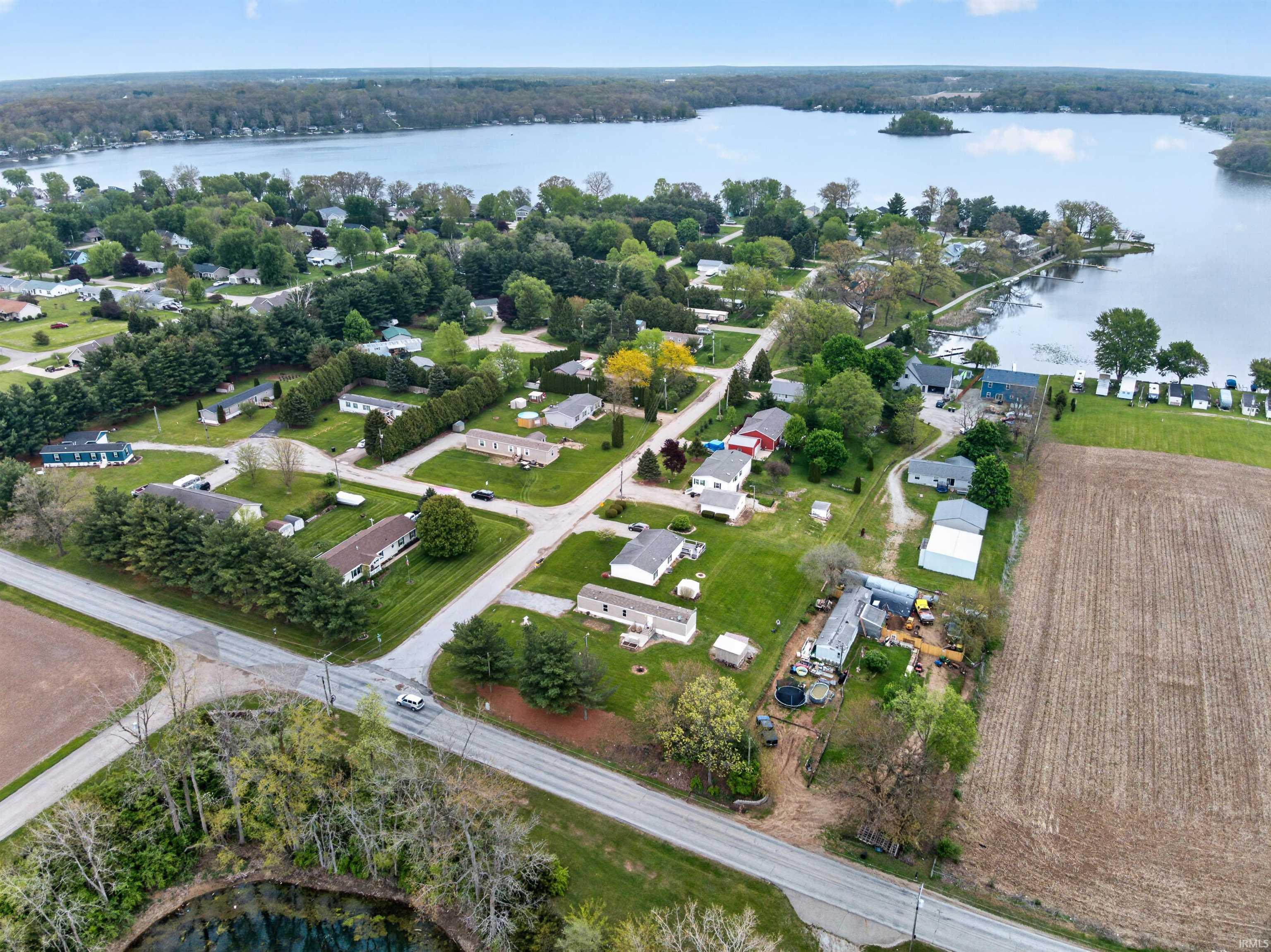 Manufactured home for sale at 11 Ems D21 Ln, Syracuse, IN 46567 | MLS# 202616416