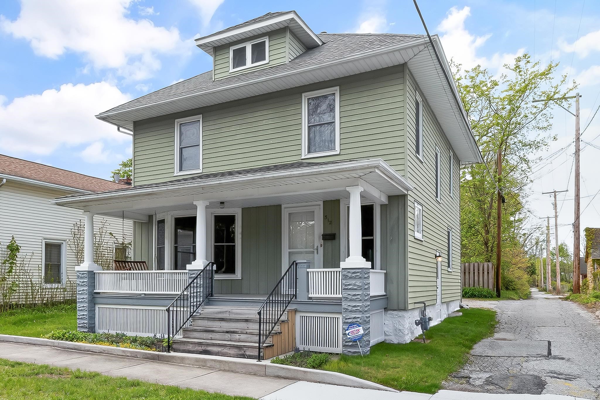 Photo 1 of 312 E Plymouth Avenue