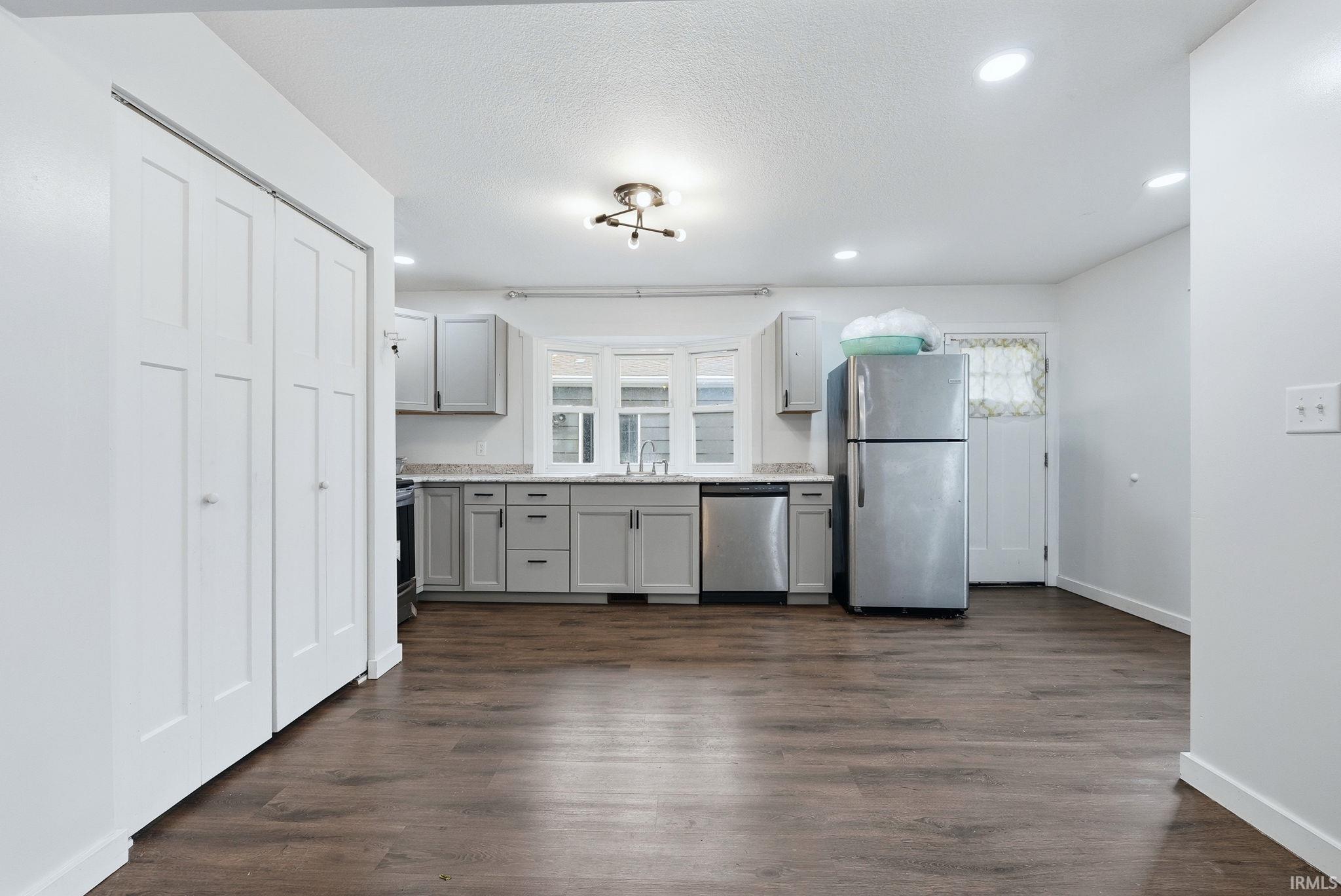 Photo 10 of 5517 Webster Street
