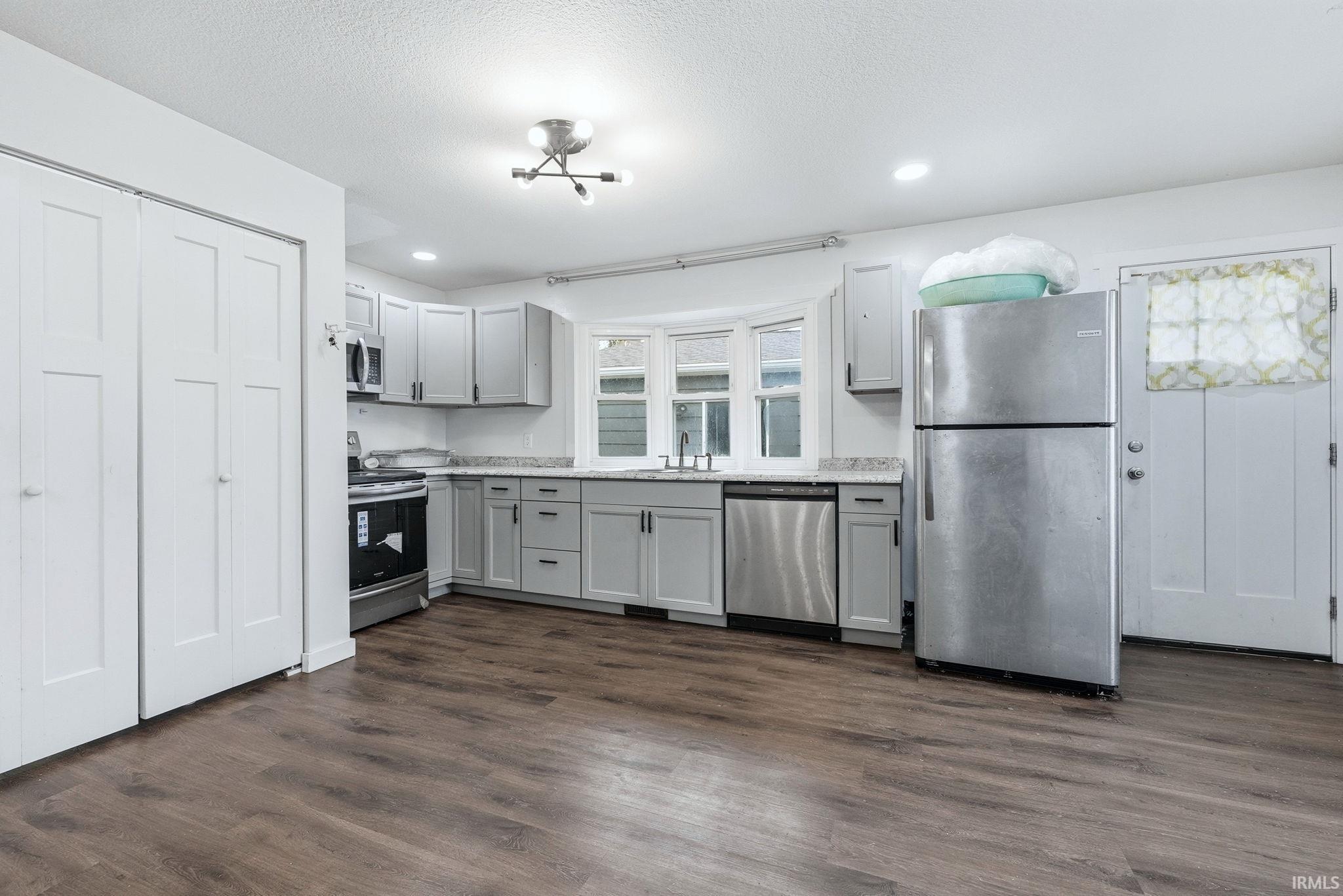 Photo 13 of 5517 Webster Street
