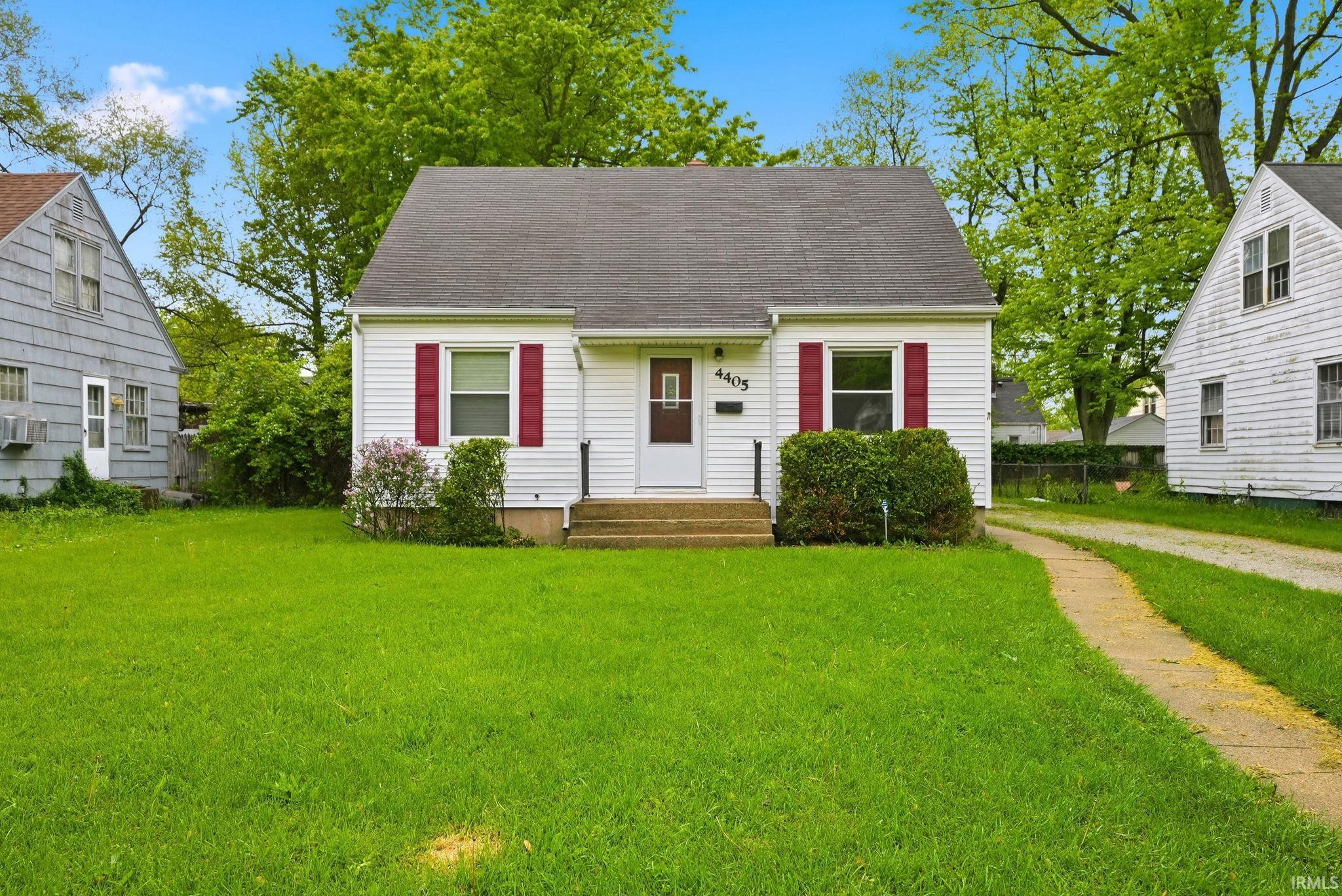 Photo 2 of 4405 Plaza Drive
