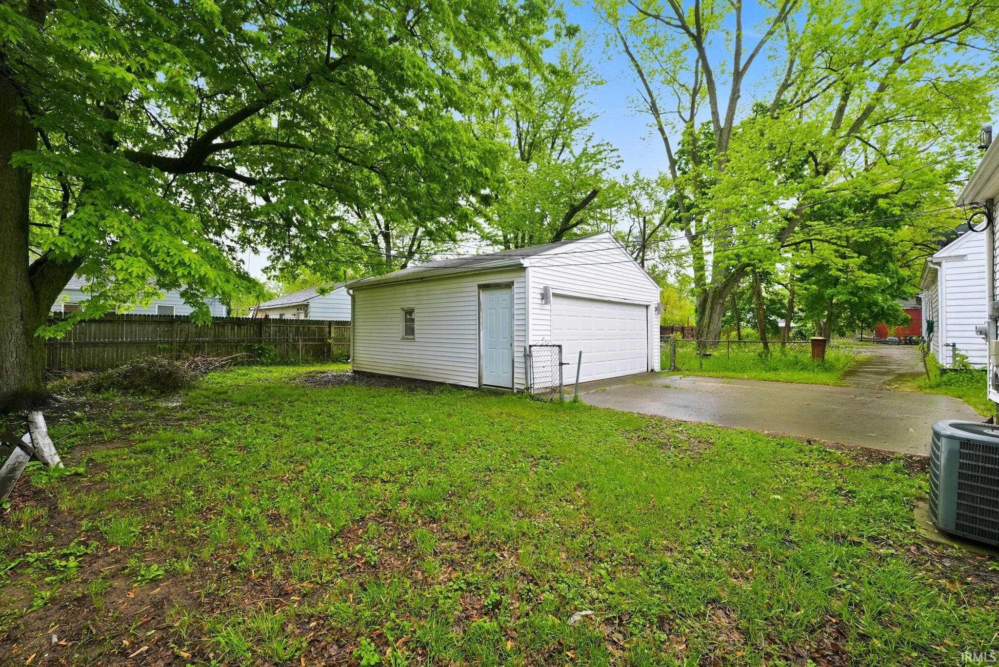 Photo 34 of 4405 Plaza Drive