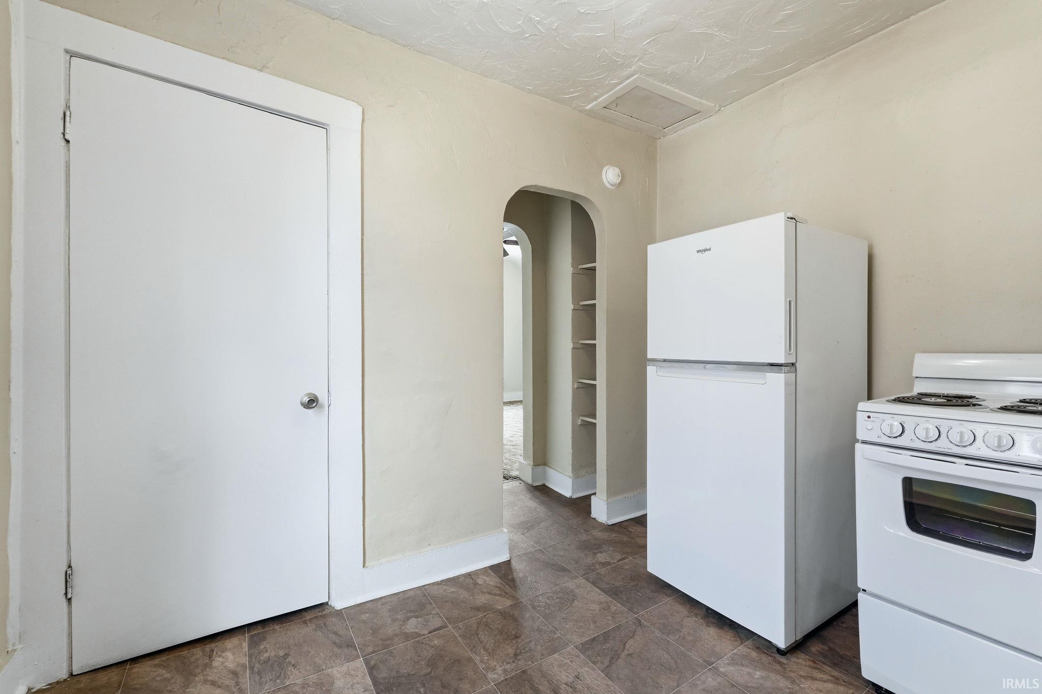 Photo 6 of 1201 Columbia Avenue