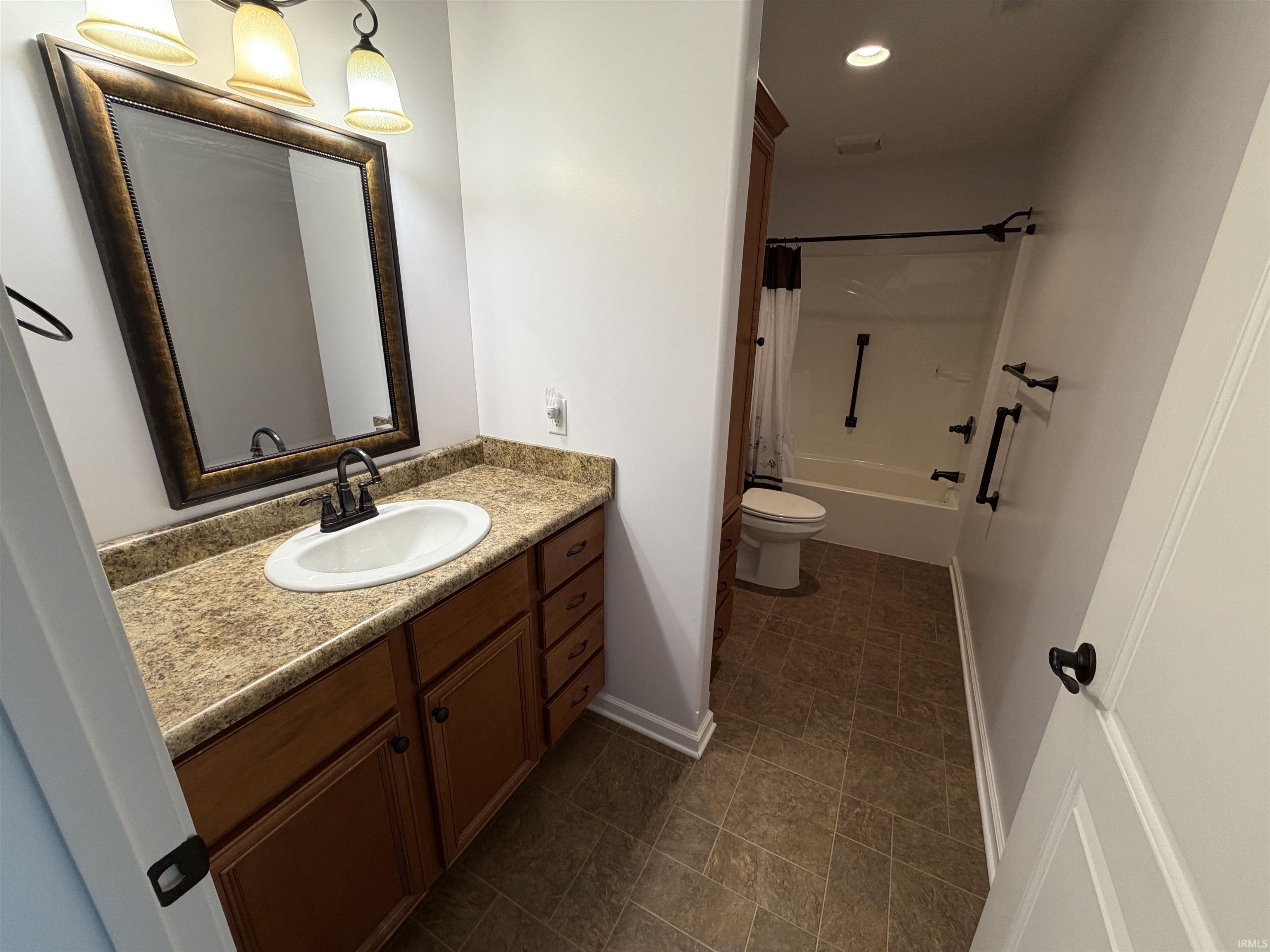 Photo 18 of 1703 Krebs Court