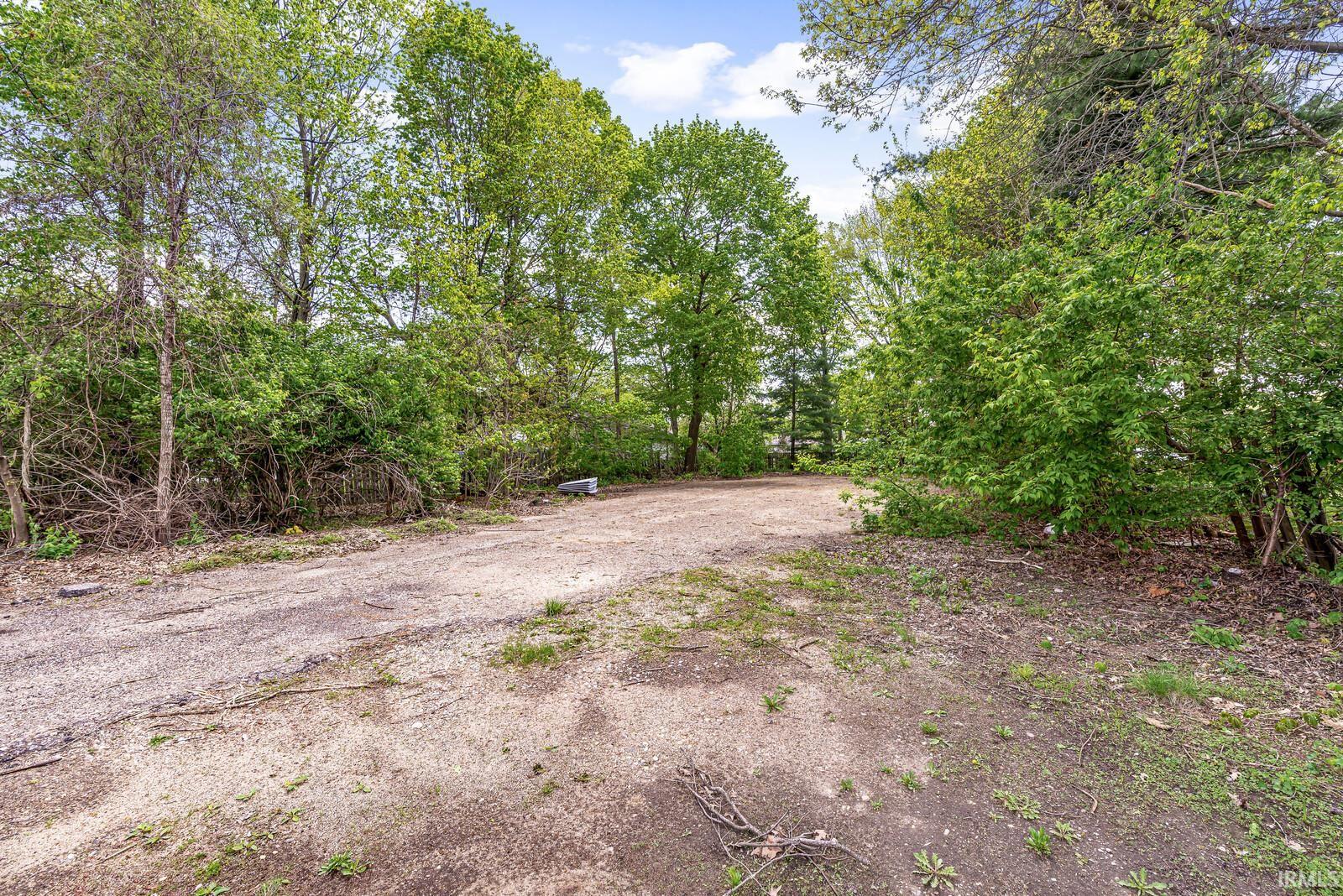 Photo 33 of 1505 W Beardsley Avenue