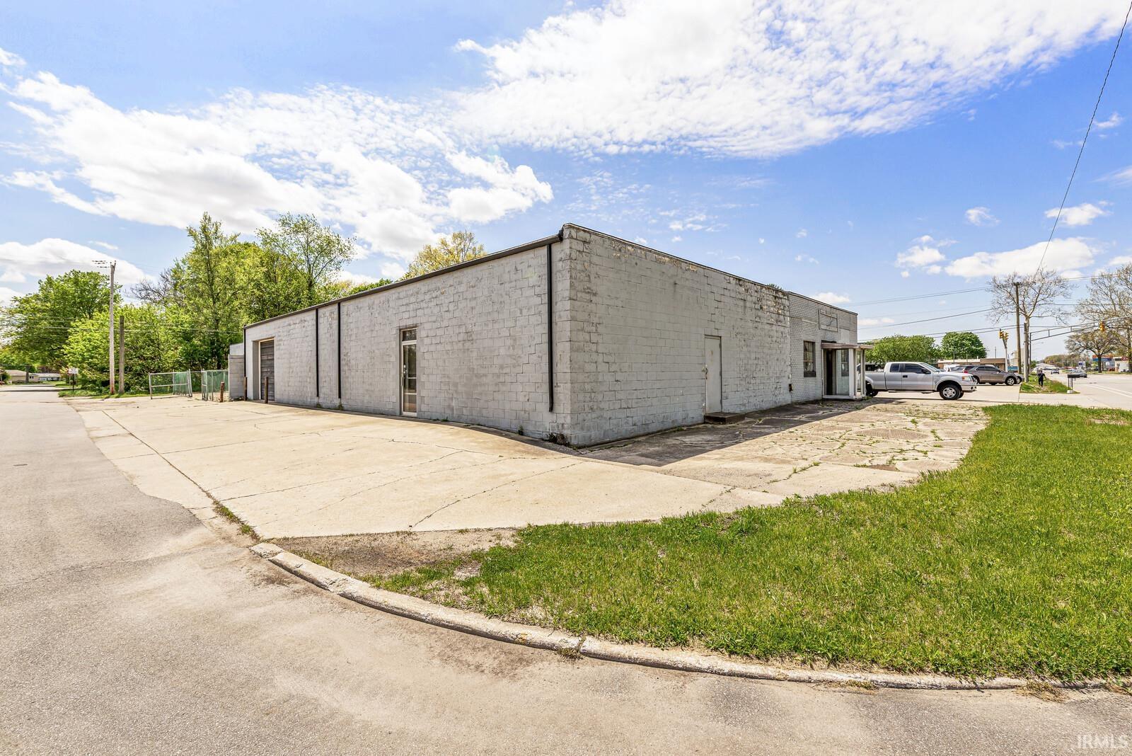 Photo 6 of 1505 W Beardsley Avenue