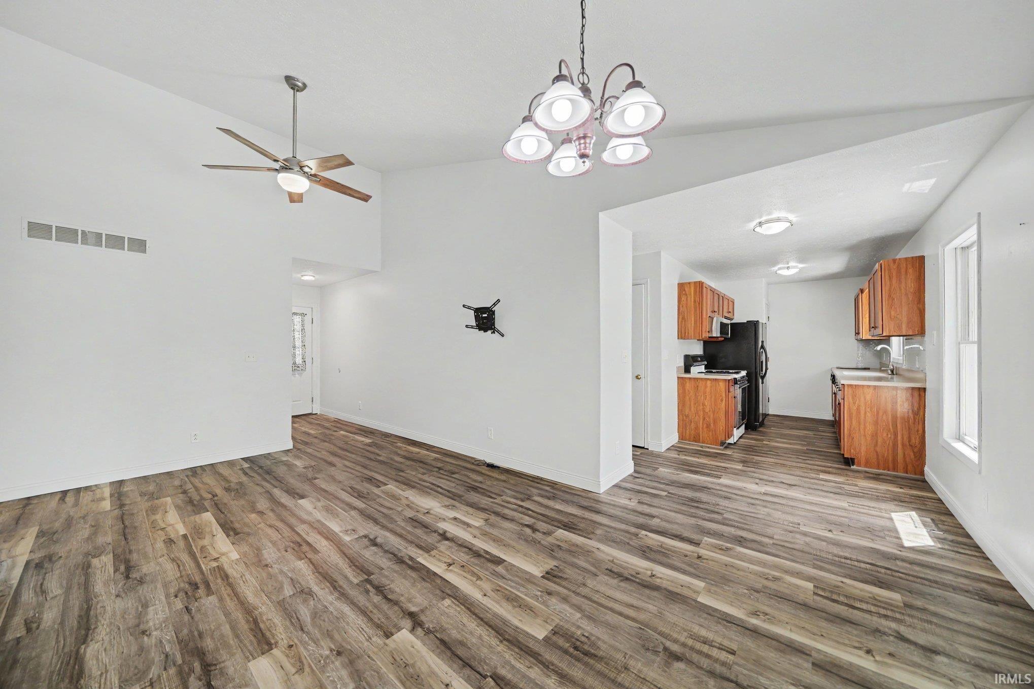 Photo 3 of 17612 Bramblewood Drive