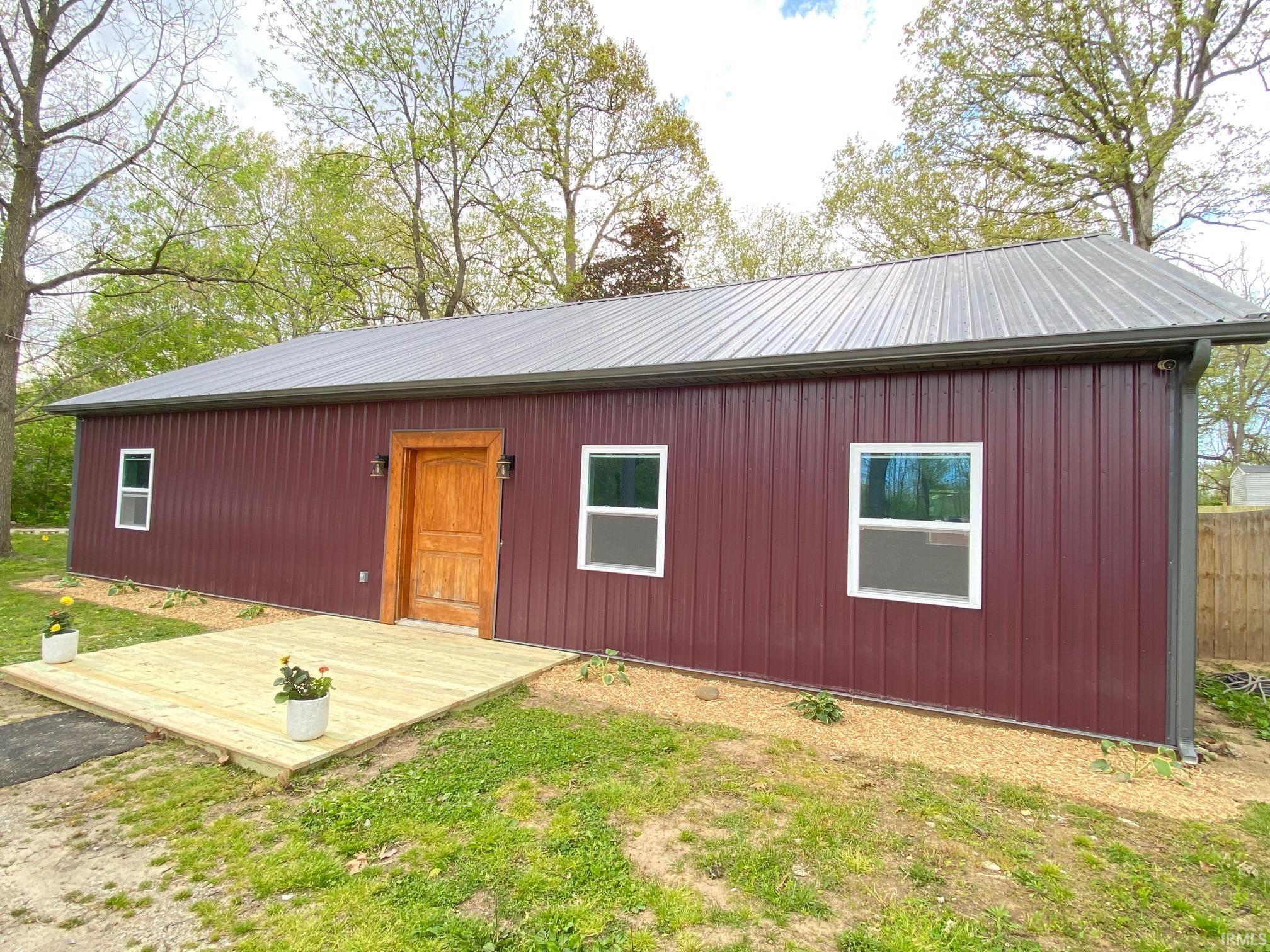 Homes for sale in Monticello, IN | 6035 N Hodges Dr, Monticello, IN 47960 | MLS# 202616591