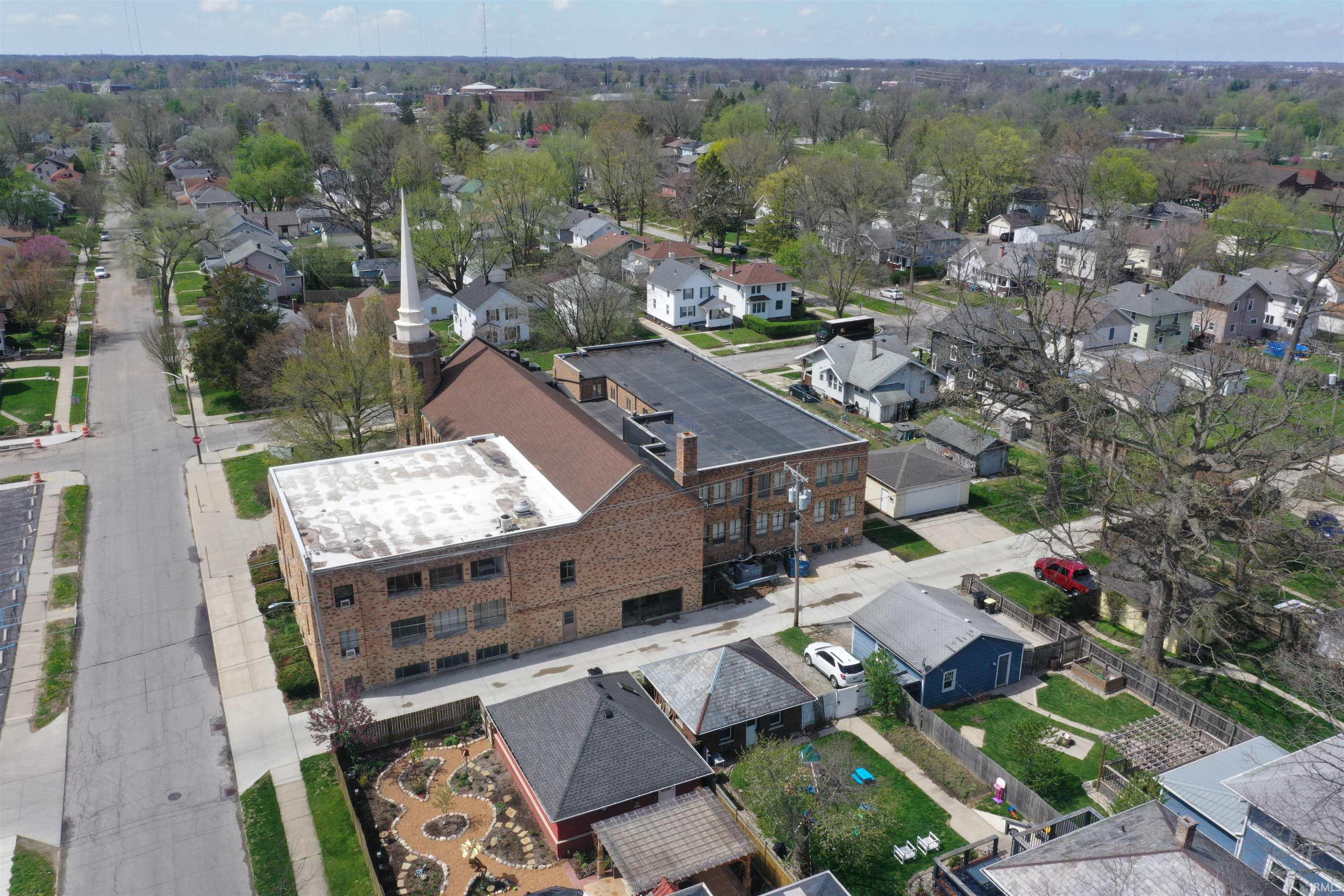 Photo 18 of 2100 Kentucky Avenue