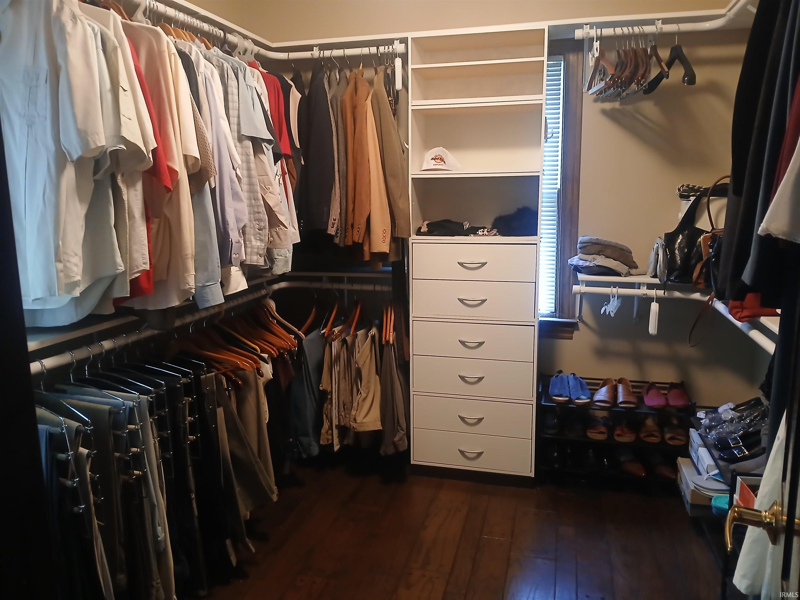 Walk In Closets