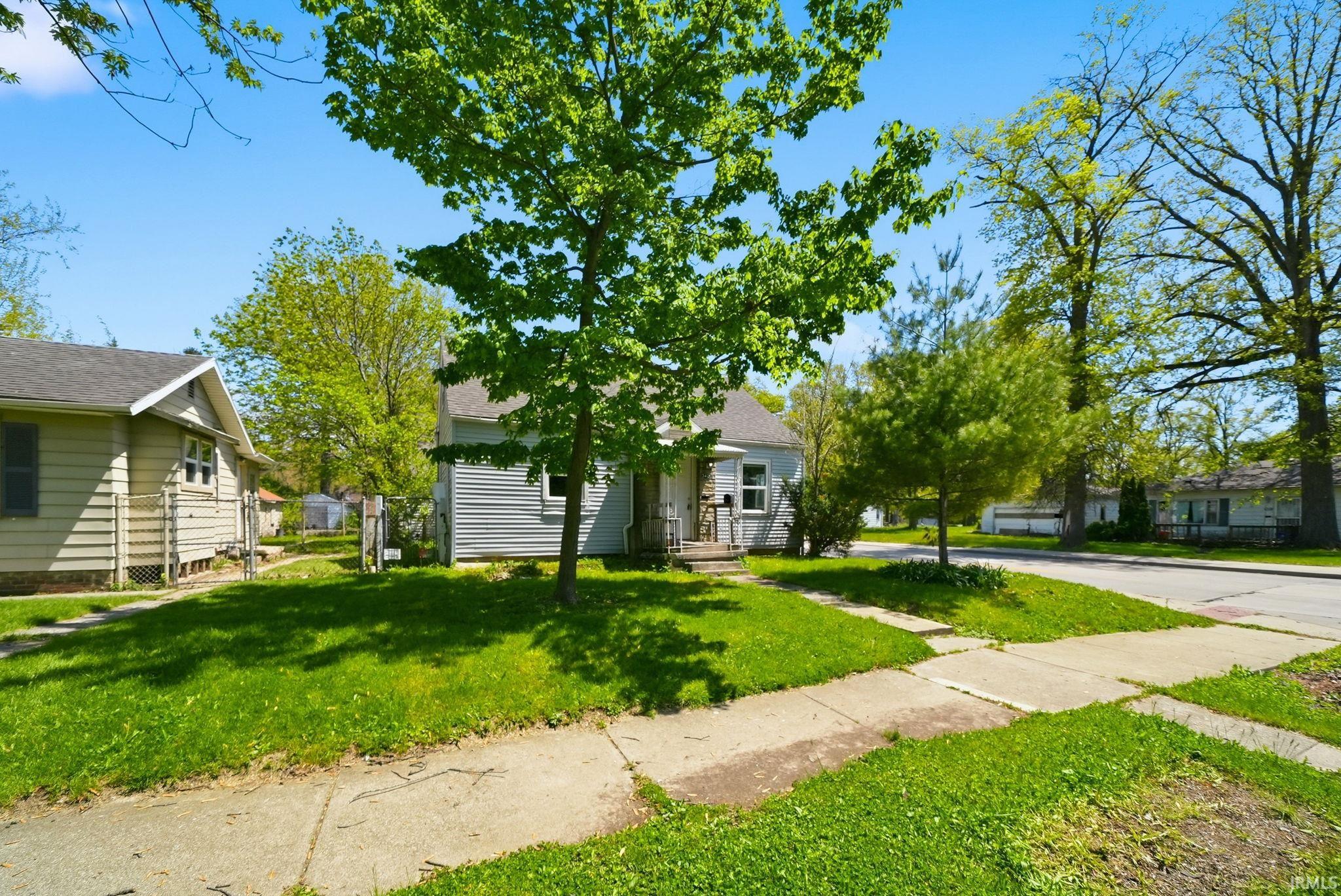 Photo 3 of 3421 Alexander Street