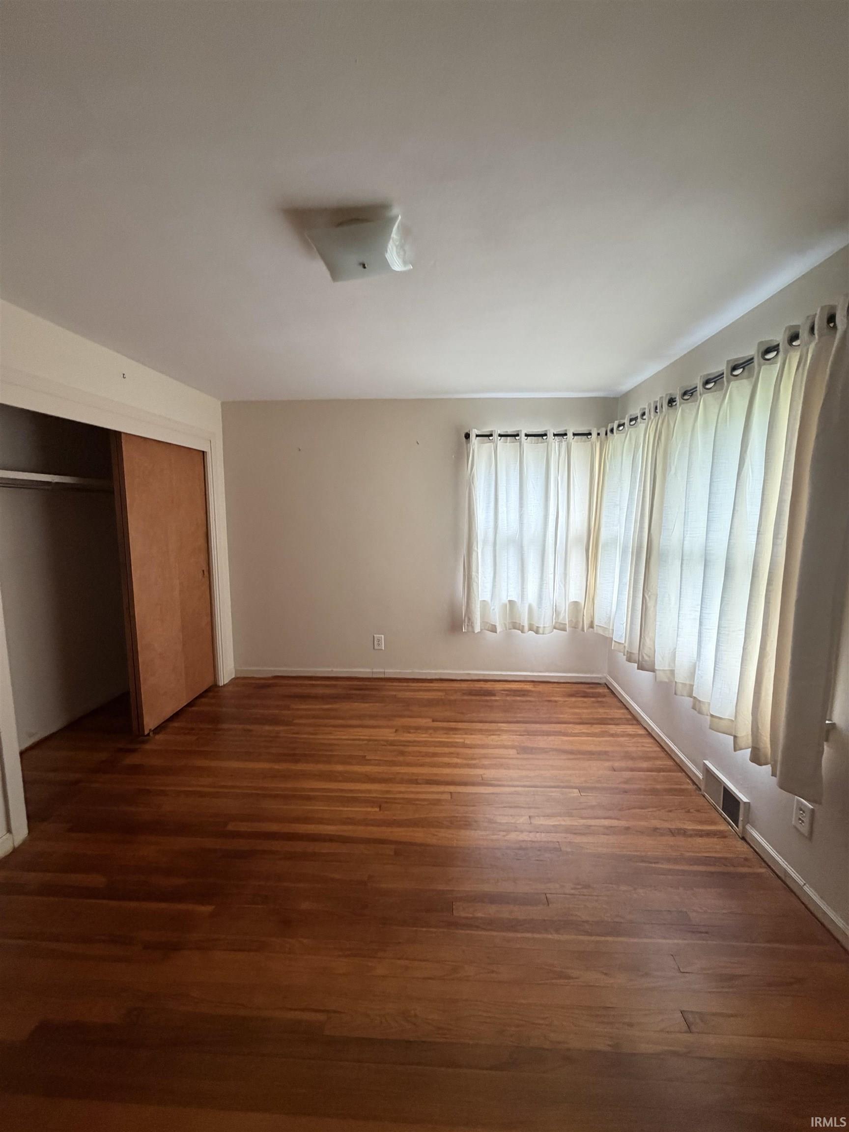 Photo 11 of 3639 Hiawatha Boulevard