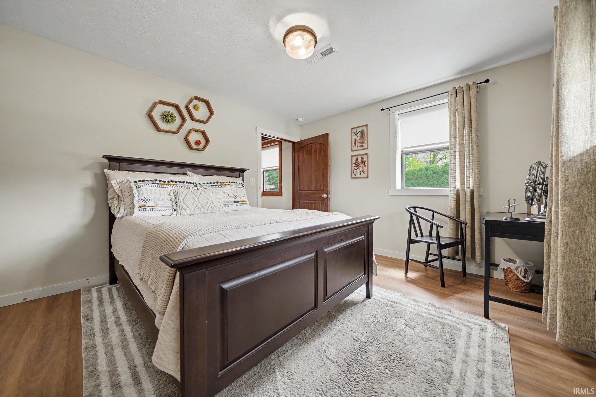 Poolhouse Bedroom