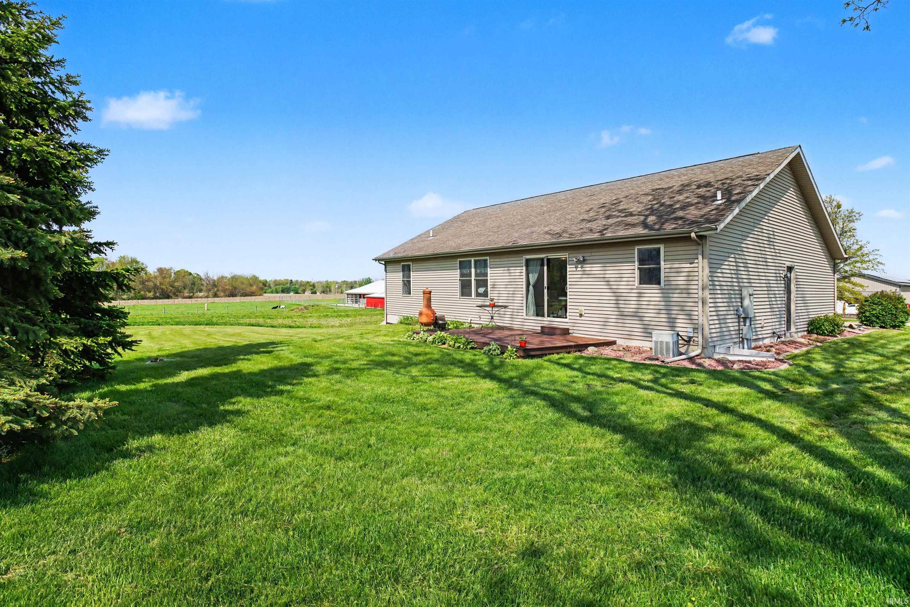Expansive green lawn ready for the summer nights!