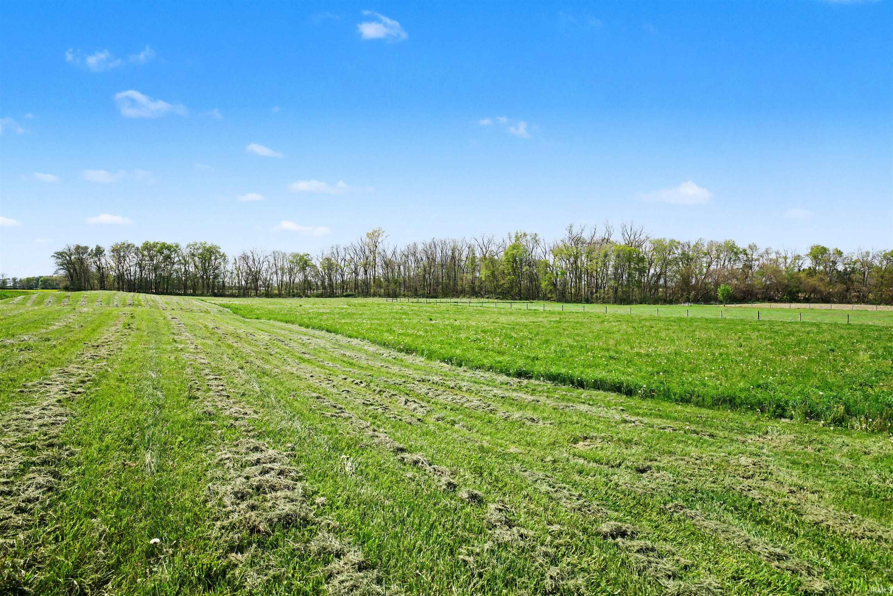 Productive ~5 acre hay field produces extra income